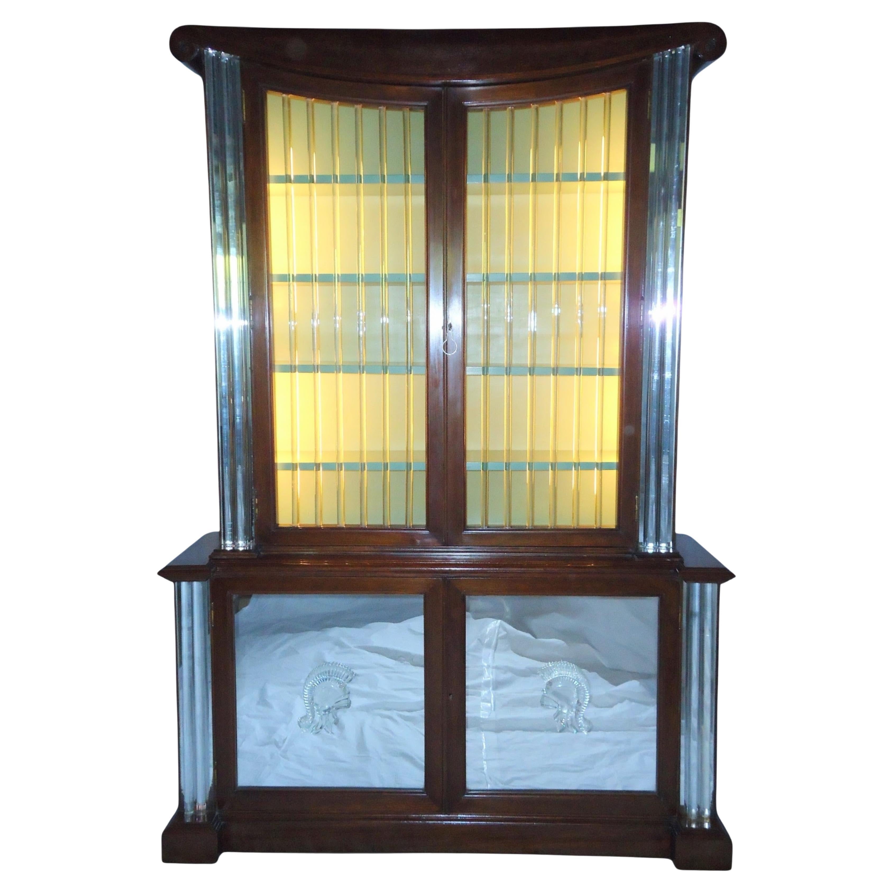 Vitrina in mogano illuminata con canne di vetro di Lorin Jackson di Grosfeld House del 1940 circa in vendita