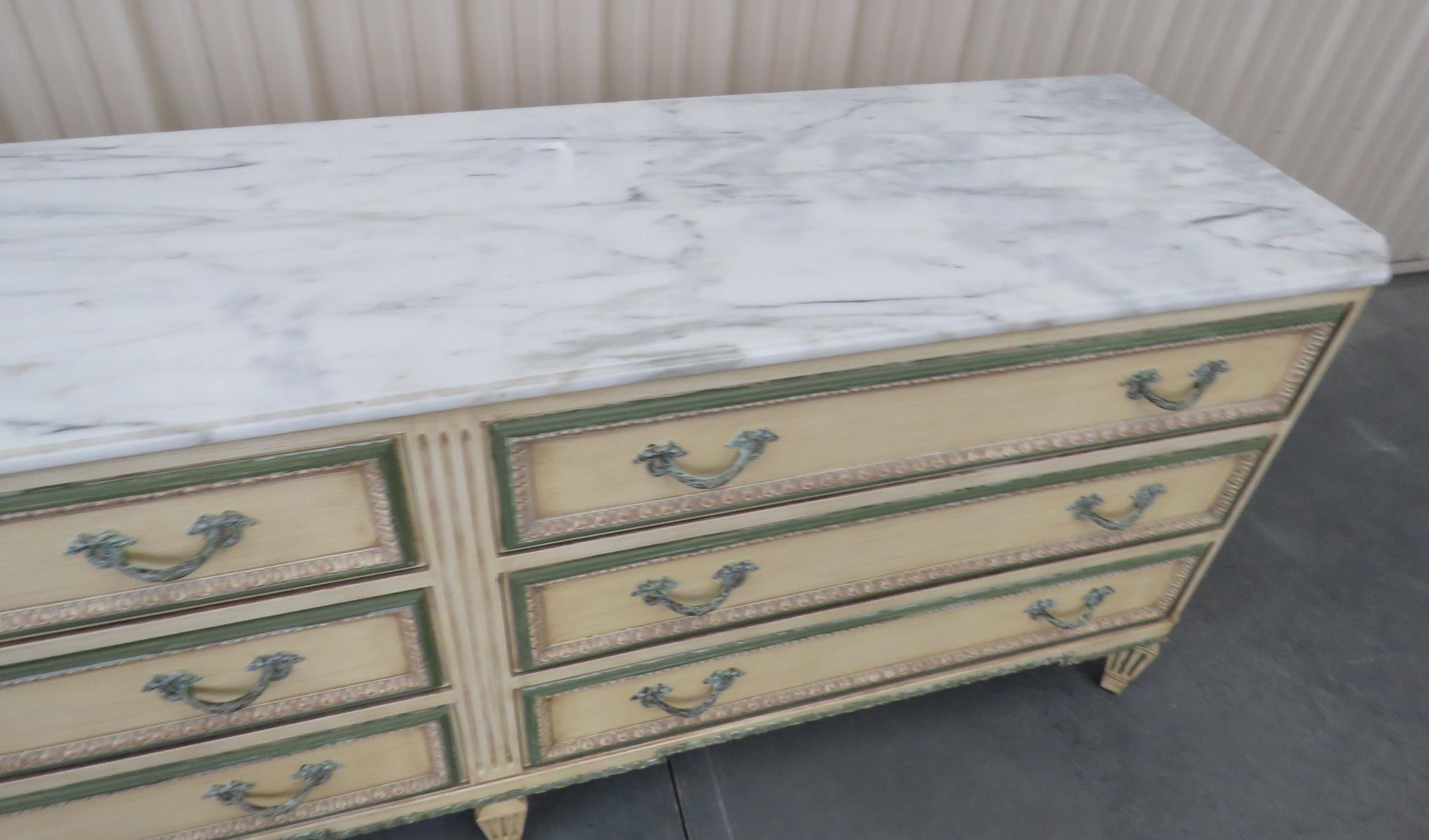Grosfeld House Marble-Top Dresser In Good Condition In Swedesboro, NJ