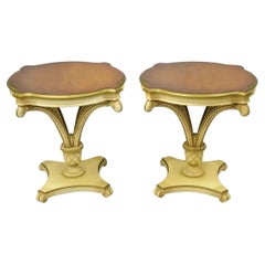 Grosfeld House Plume Carved Feather Pedestal Regency Side Tables - ein Paar