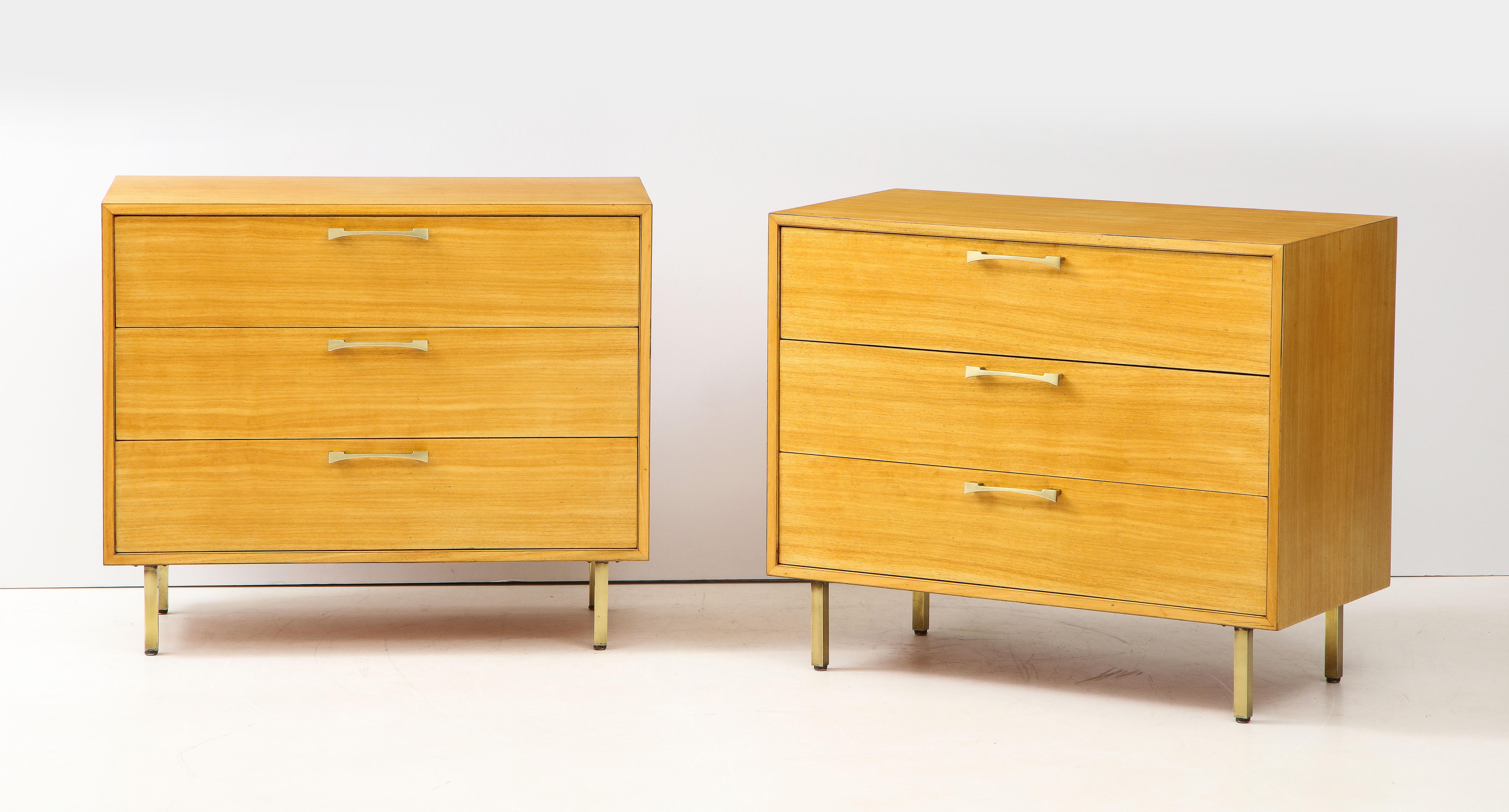 Mid-Century Modern Grosfeld House Commodes modernes à 3 tiroirs en bois Primavera en vente