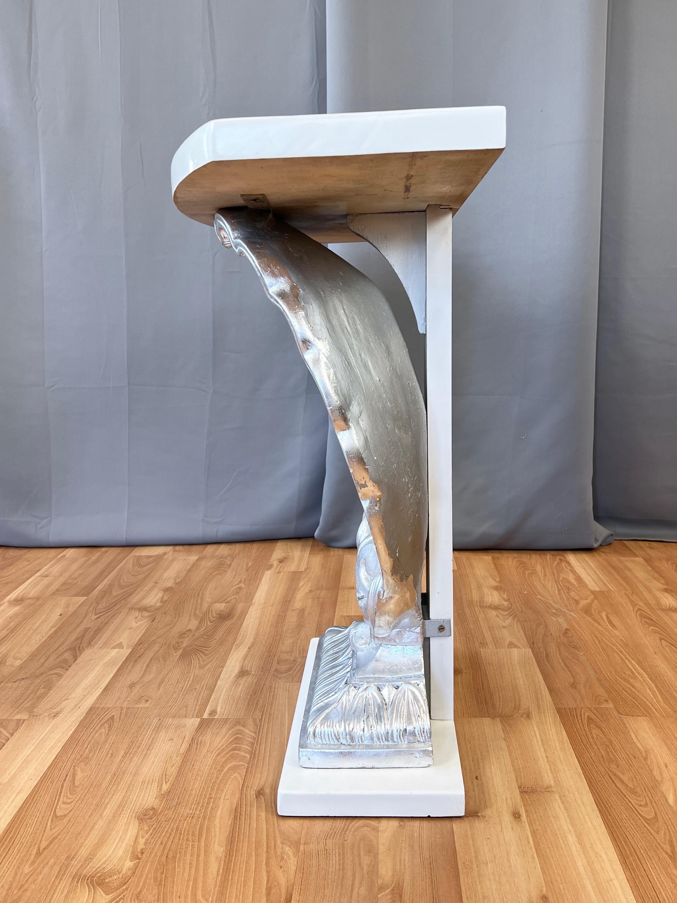 Grosfeld House Shell Console Table in Silver Leaf and White Lacquer, 1940s For Sale 1