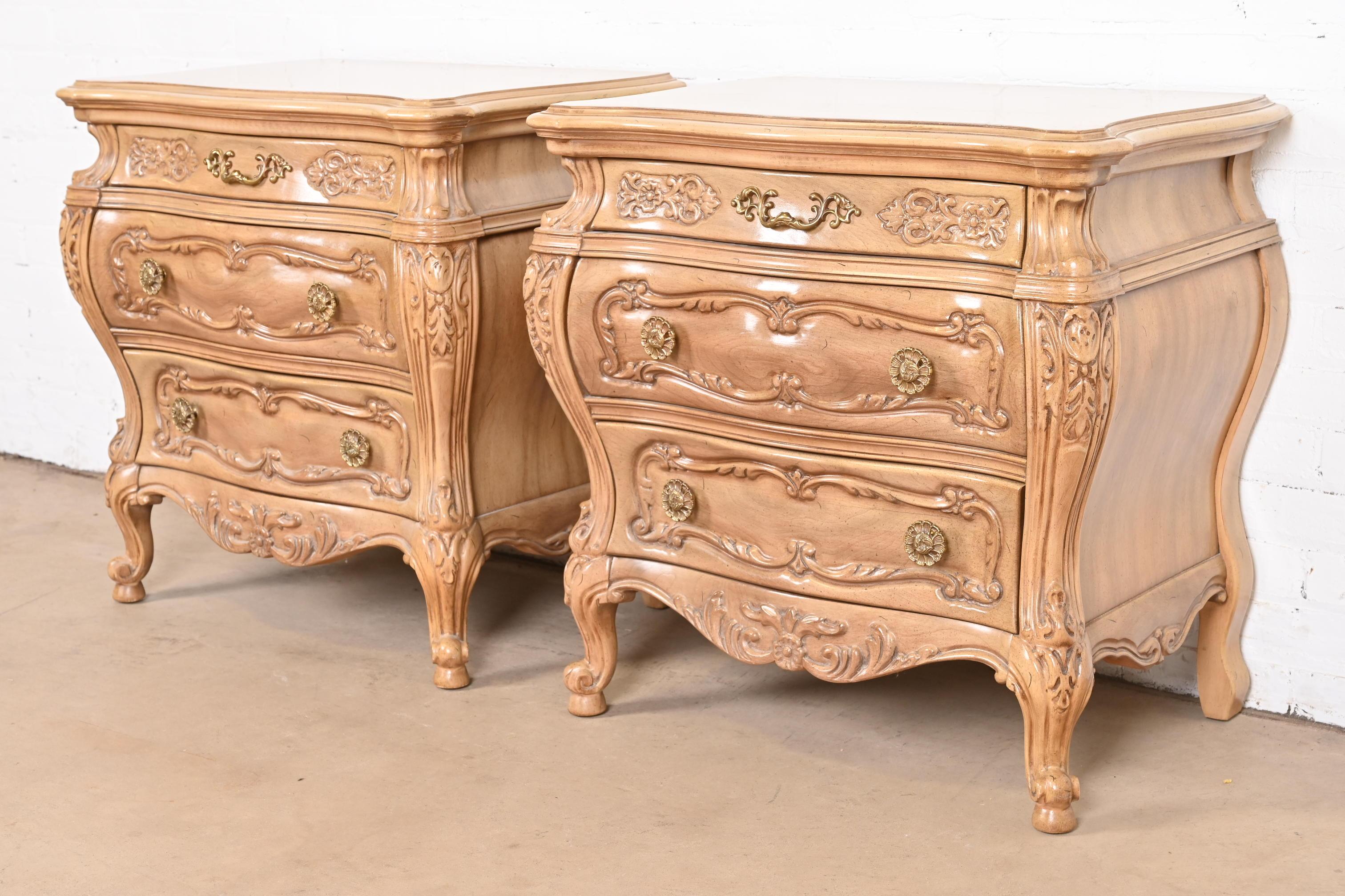 Grosfeld House Style French Provincial Louis XV Bleached Walnut Bedside Chests In Good Condition For Sale In South Bend, IN