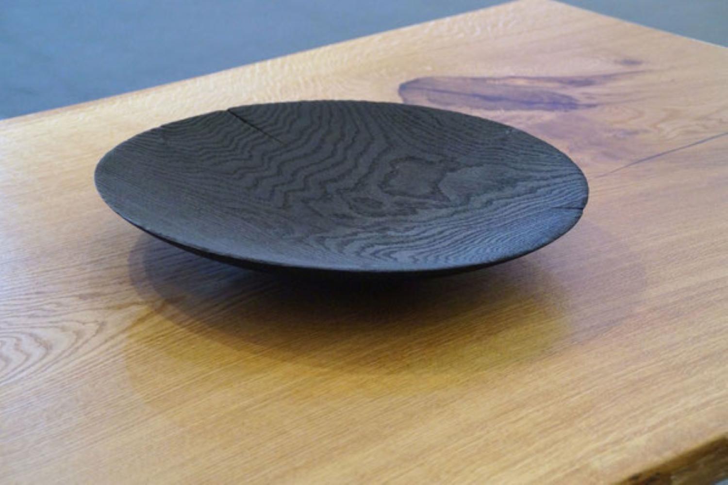 Arts and Crafts Échelle de Yakisugi en terre cuite, très bien conçue, très résistante à l'abrasion en vente