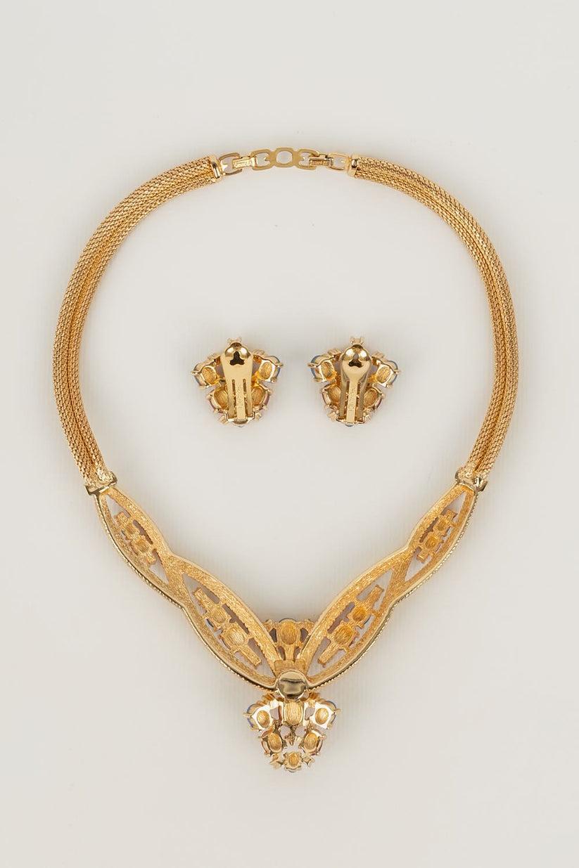 Grossé Set aus Halskette und Ohrringen aus Goldmetall, Strass und Glaspaste im Angebot 2