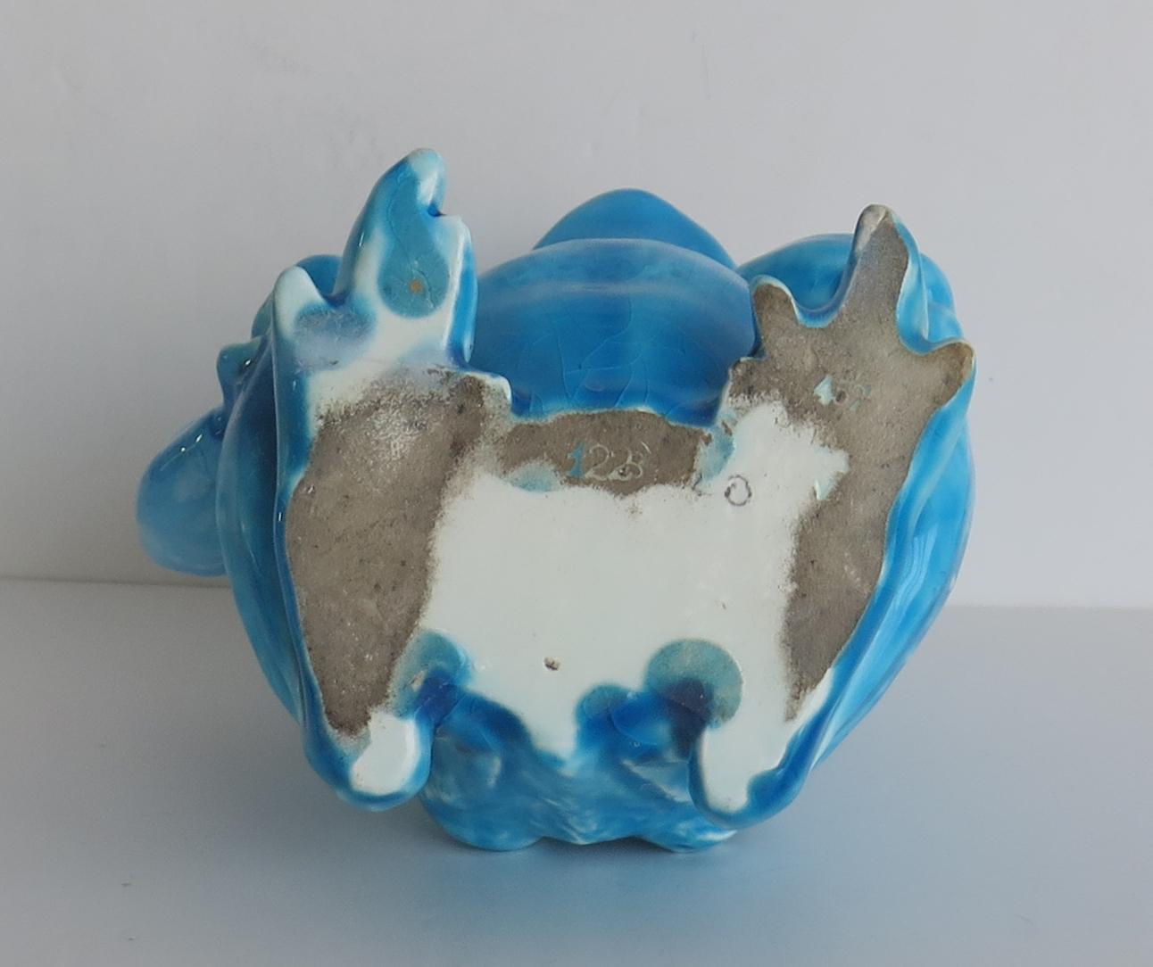 Grotesque Pottery Bull Frog Spoon Warmer, England, circa 1890 In Good Condition In Lincoln, Lincolnshire