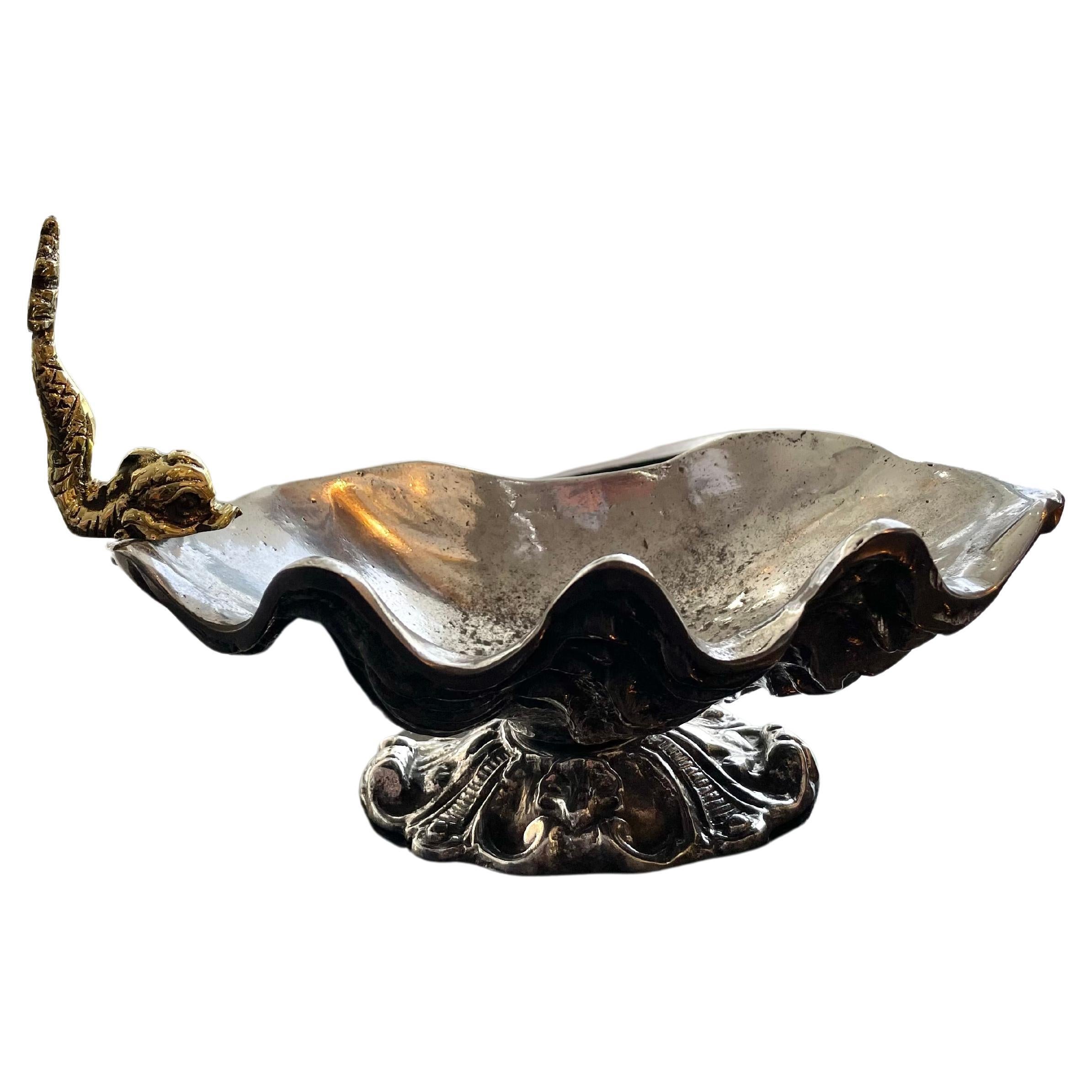 Grotto Form Seahell Dish For Sale