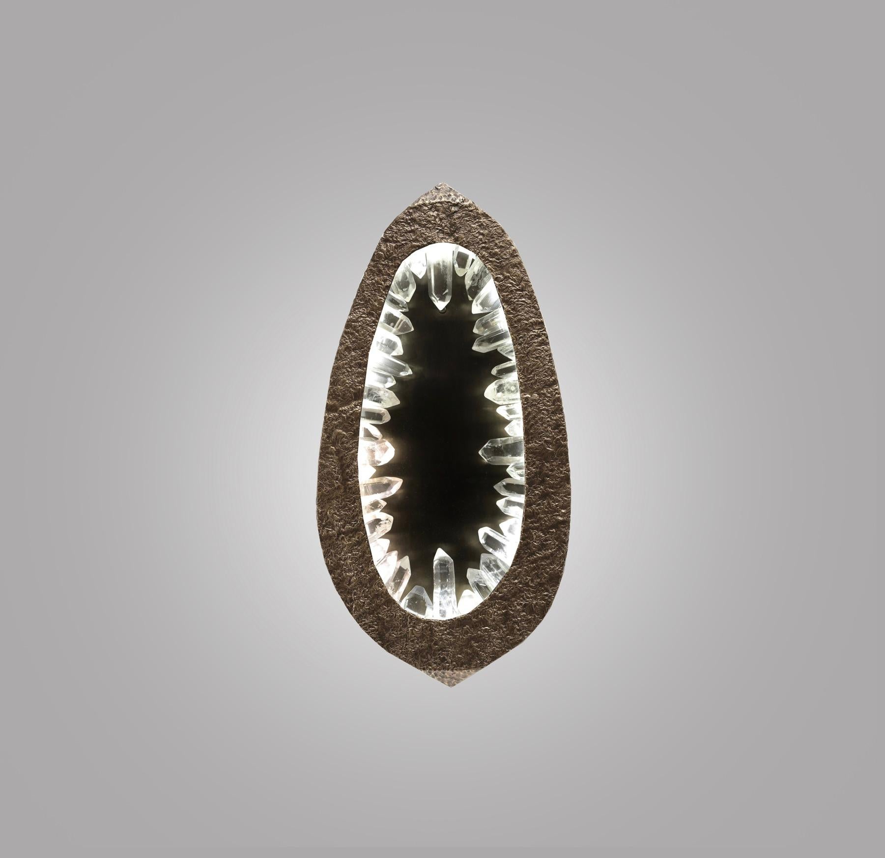 Appliques en cristal de roche Grotto de Phoenix Excellent état - En vente à New York, NY