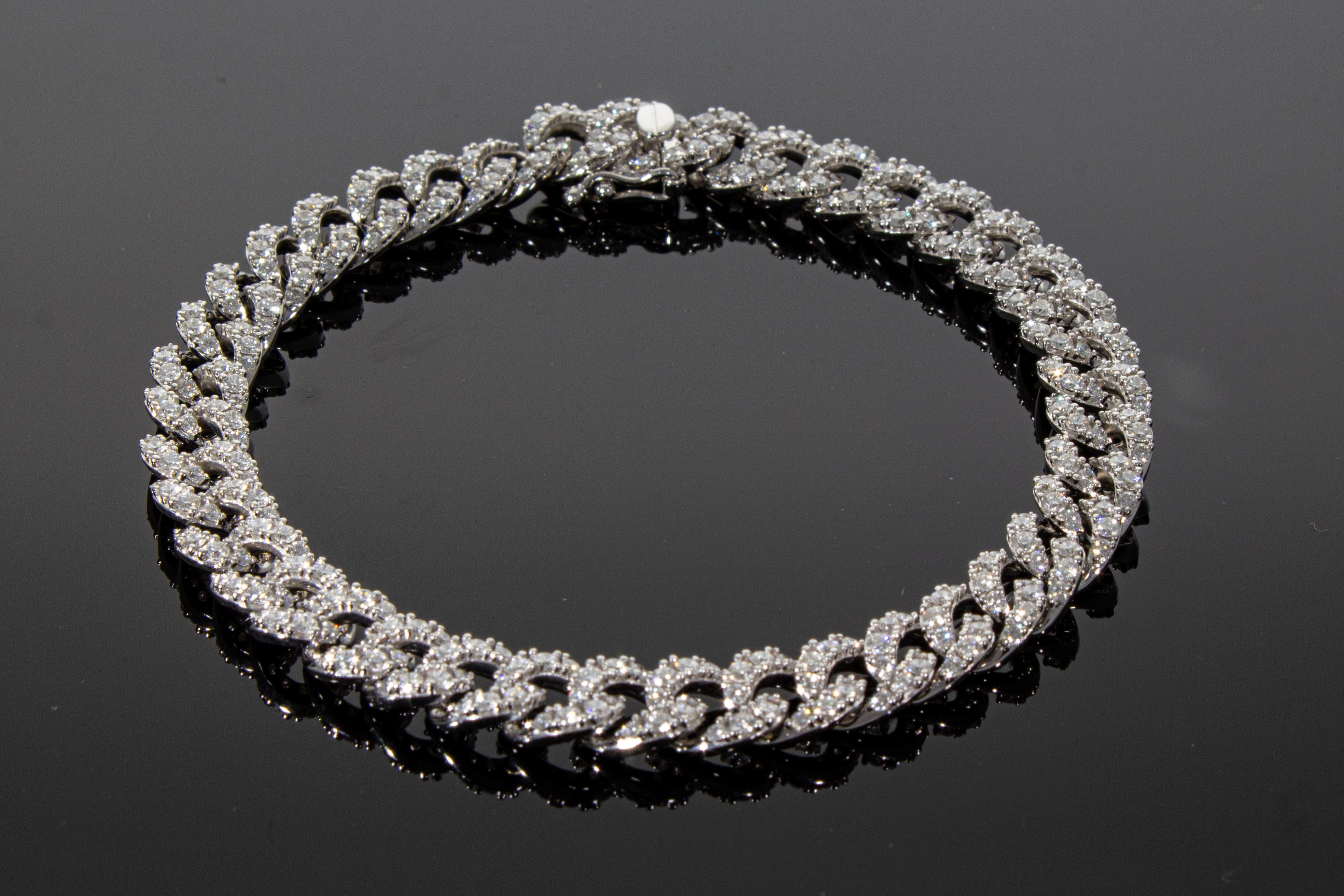 Moderne Bracelet Groumette en or blanc 18 carats avec 3,35 carats de diamants en vente