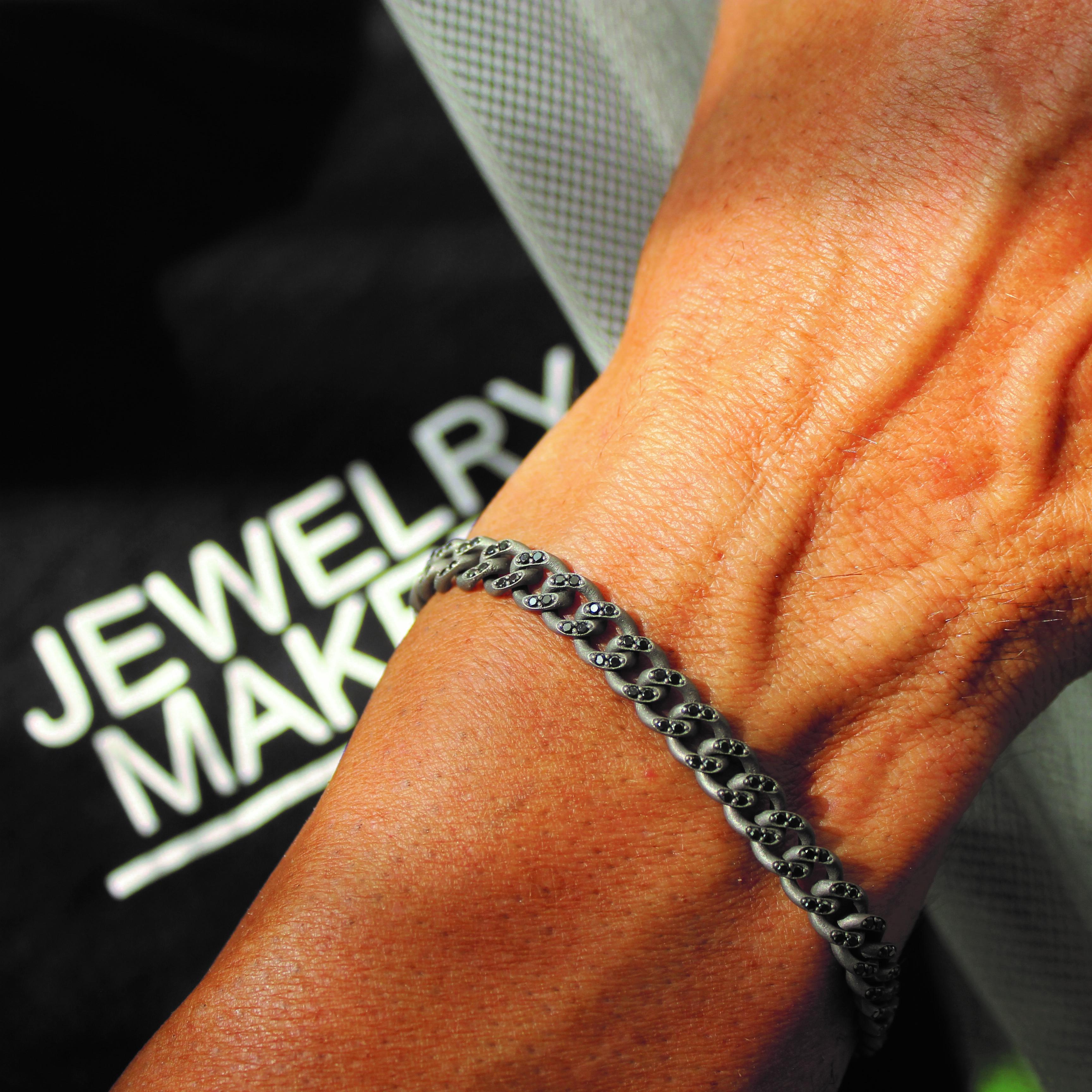 Taille brillant Bracelet pour homme Groumette Line en titane et diamants noirs en vente