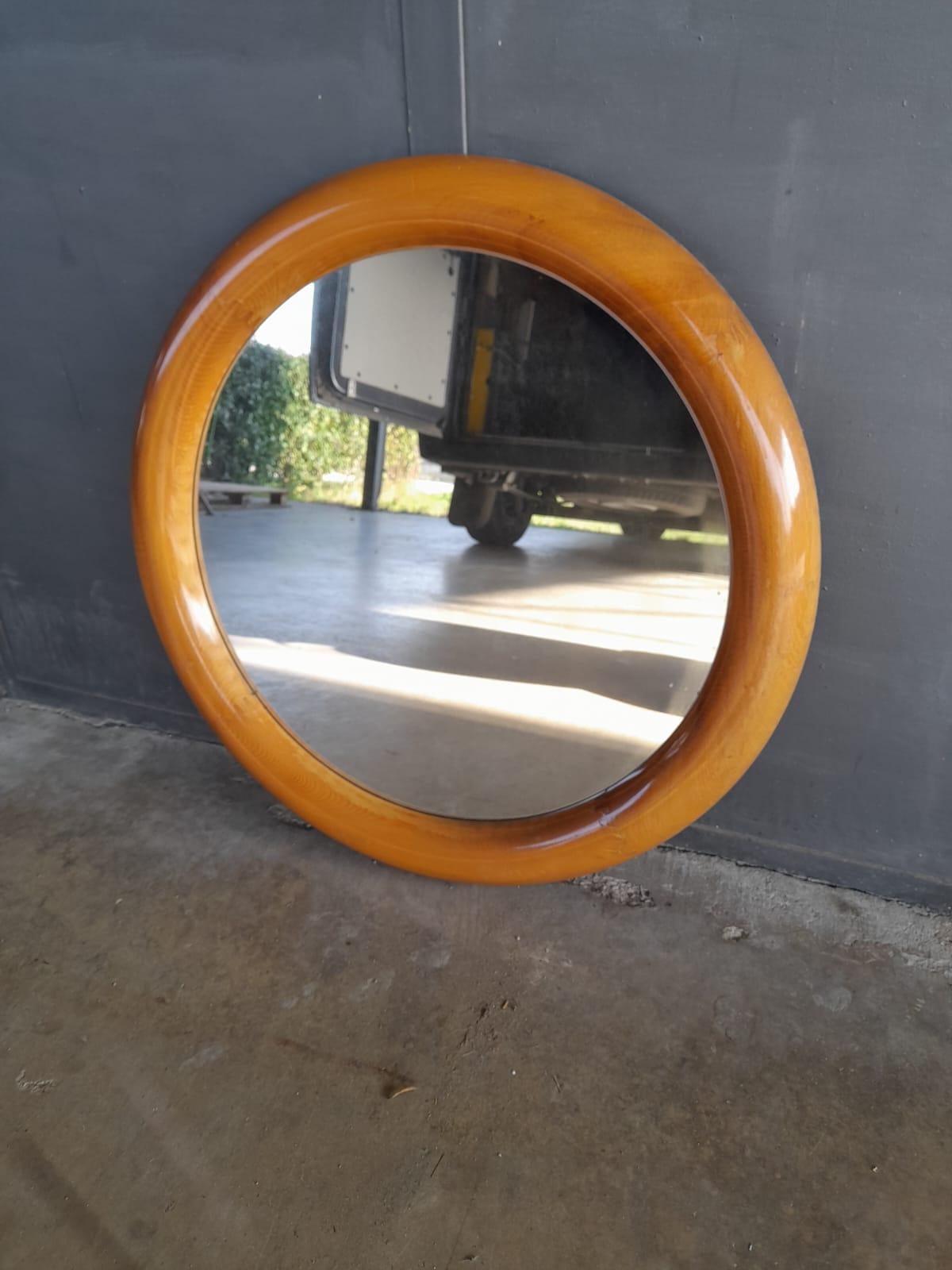 Appendiabiti da terra per soffitto con elementi sferici in legno di noce anni '70 in vendita 9