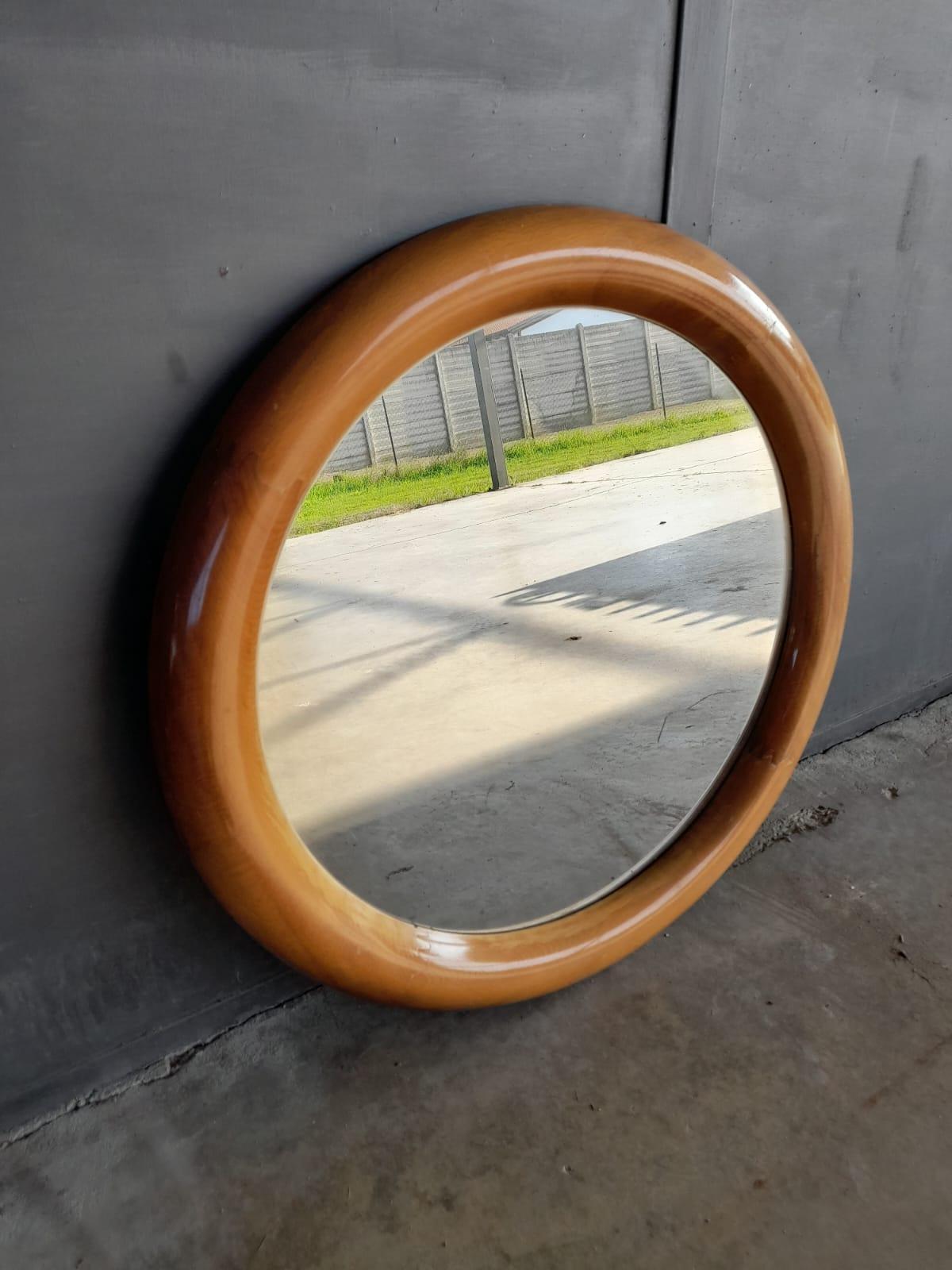 Appendiabiti da terra per soffitto con elementi sferici in legno di noce anni '70 in vendita 10