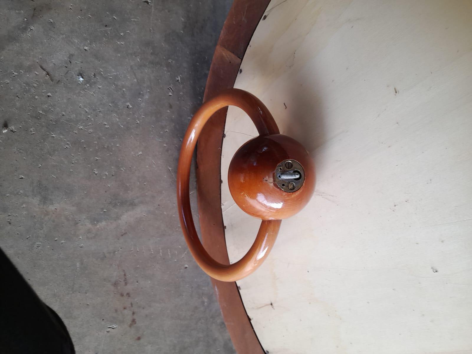 Appendiabiti da terra per soffitto con elementi sferici in legno di noce anni '70 in vendita 15