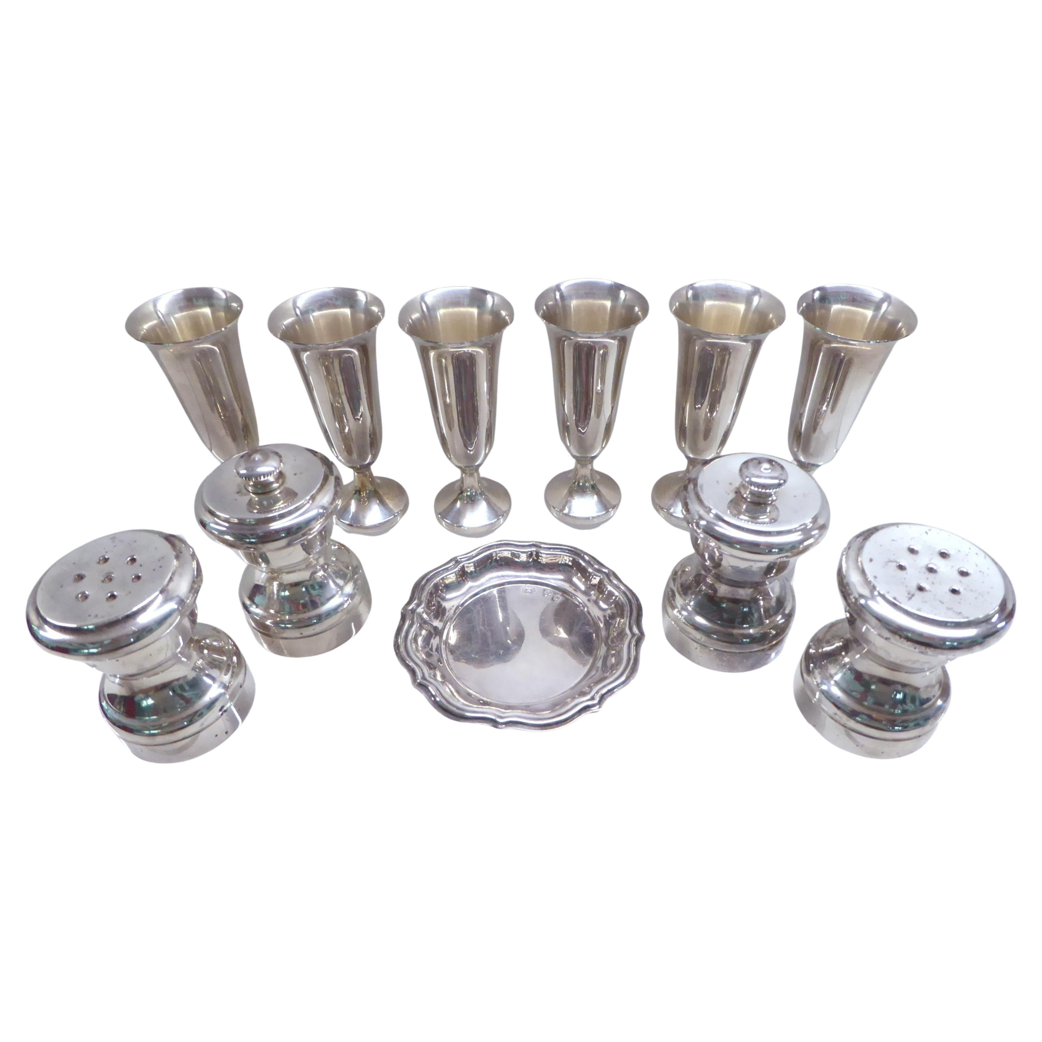 Group 11 pcs Vintage Sterling Silver Individual S/P & Petite Caviar Vodka Cups For Sale