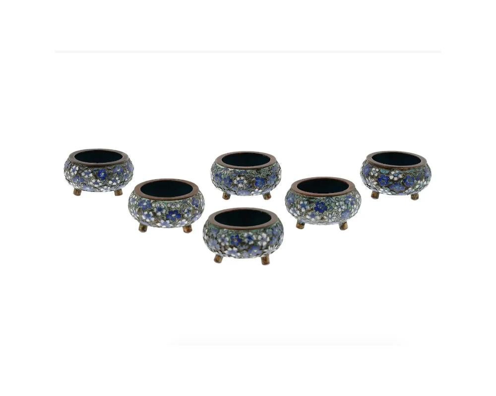 Cloissoné Group Chinese Tripod Cloisonne Enamel Salt Cellar