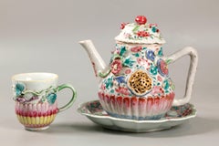 group of 3 Chinese export porcelain tablewares, Yongzheng period