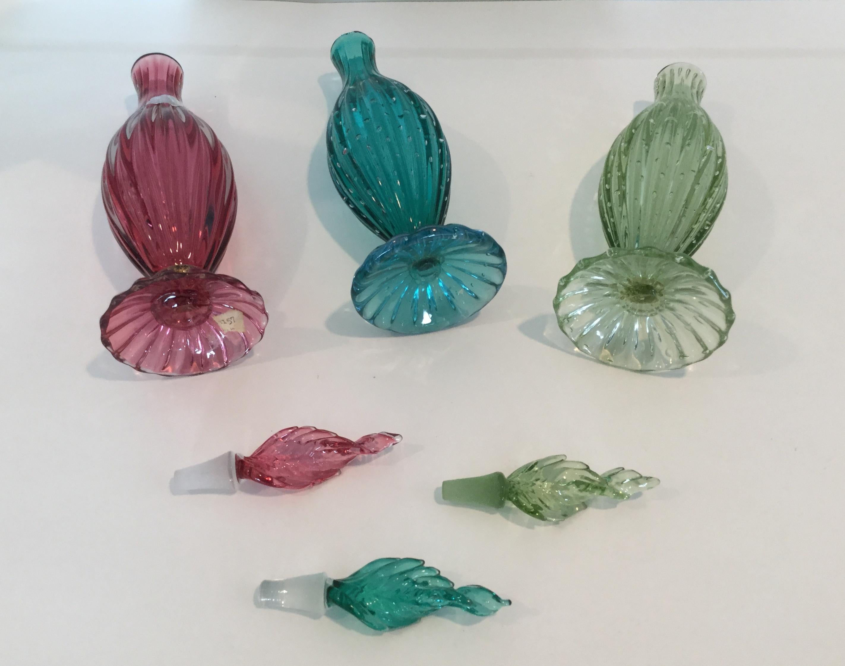 Group of 3 Murano Decanters by Alfredo Barbini In Good Condition For Sale In Keego Harbor, MI