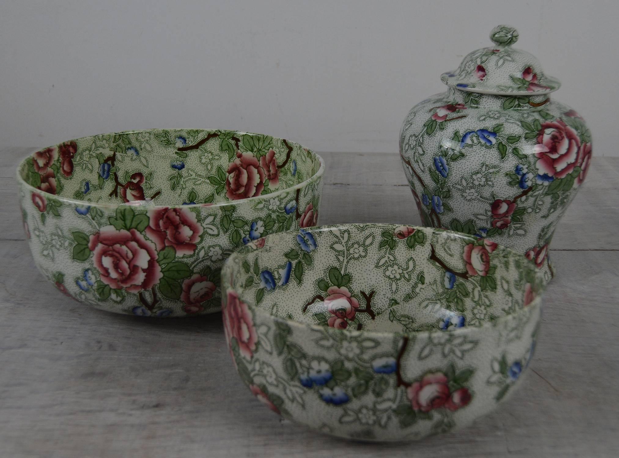 Beautifully decorated bowls and cover vase

They are in the highly desirable Chinese rose pattern.

Transfer printed and hand colored.

Two of the pieces are made be the Albion Factory and one by Leighton. Both based in Staffordshire,