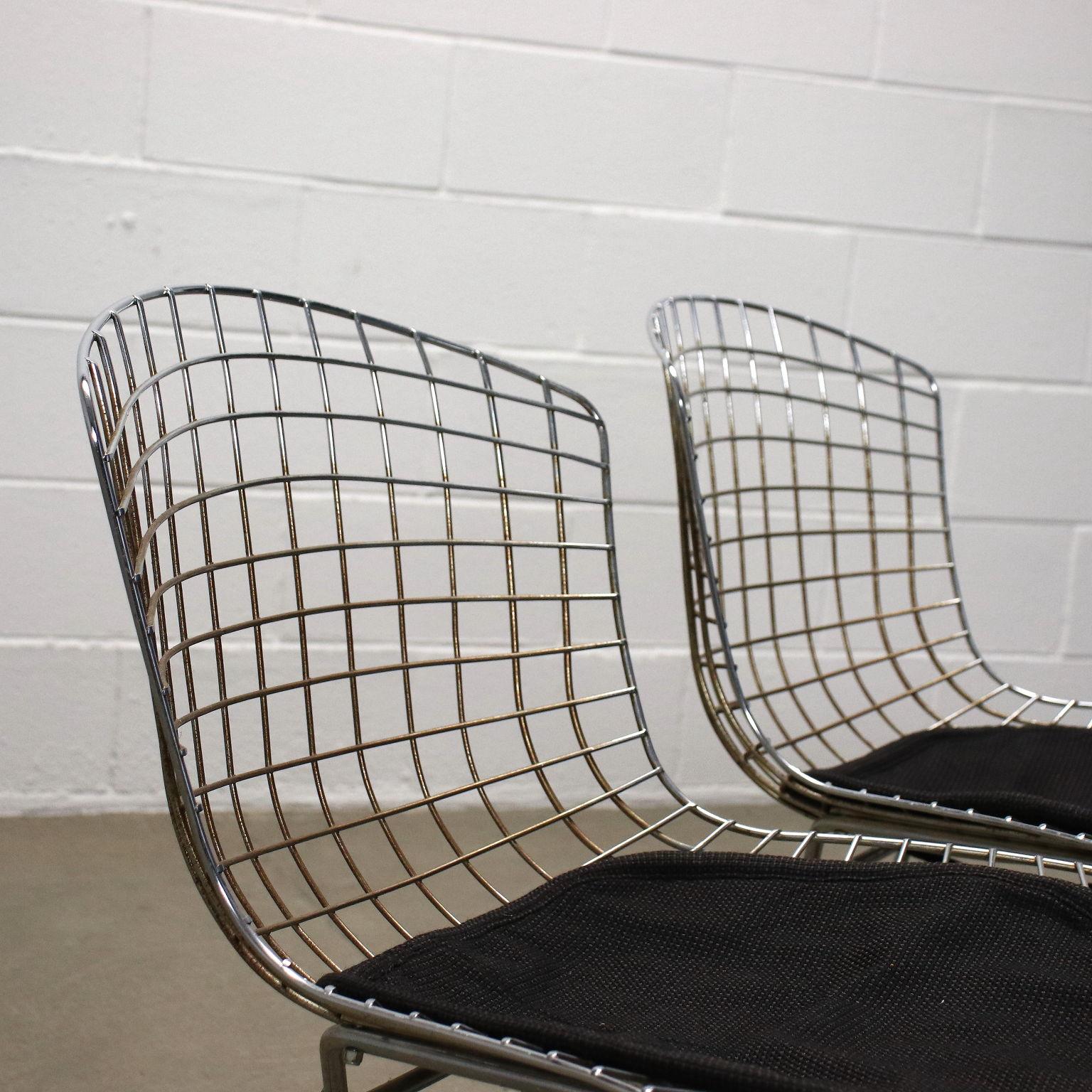 Mid-Century Modern Group of 4 Chairs by Knoll Chromed Metal Fabric USA, 1960s-1970s