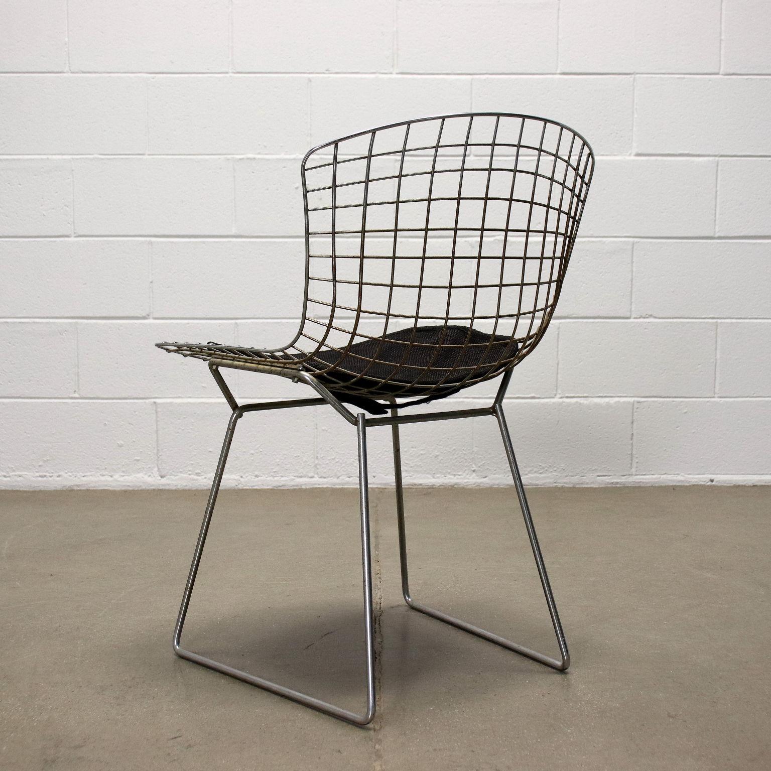 Group of 4 Chairs by Knoll Chromed Metal Fabric USA, 1960s-1970s 1