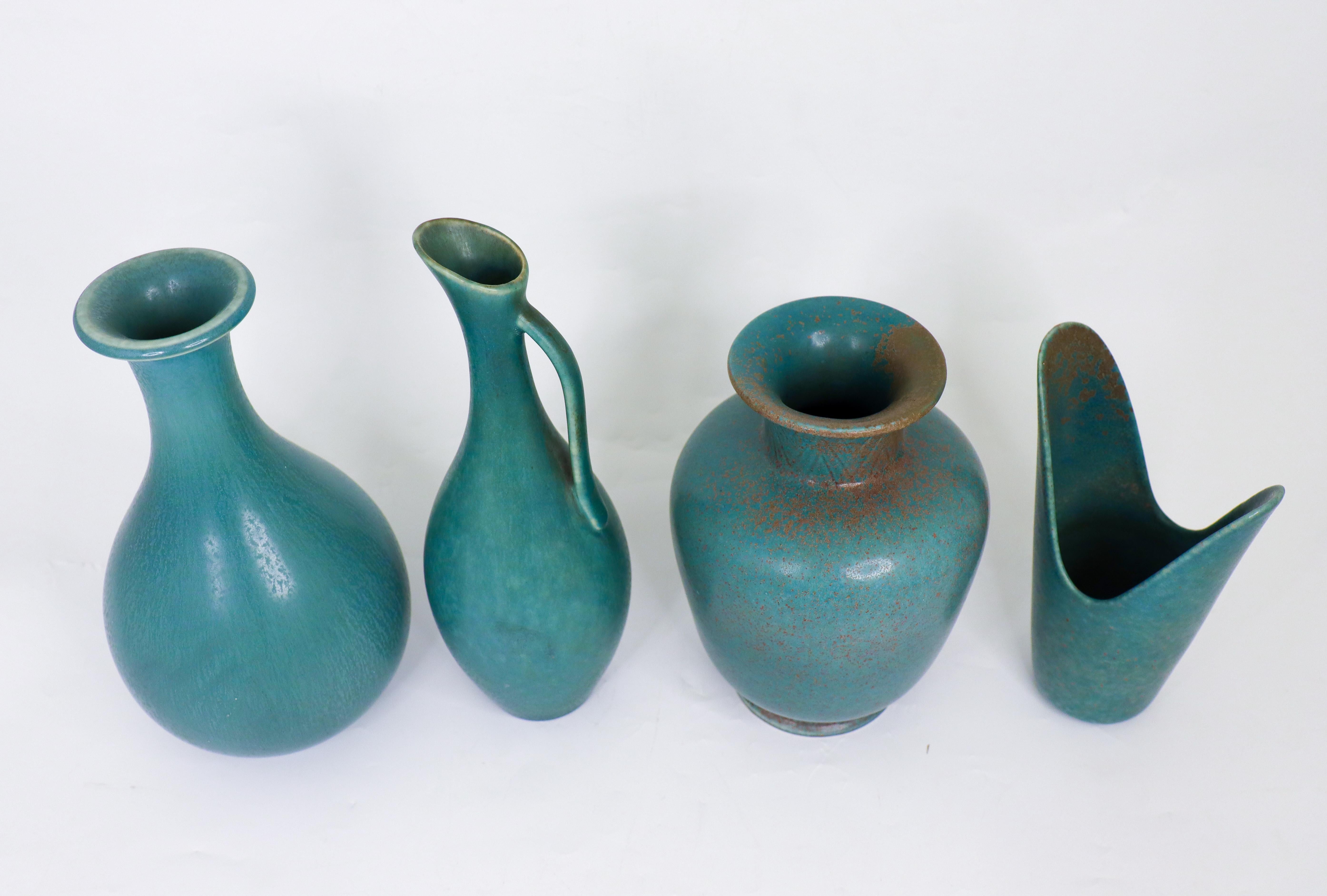Groupe de 4 vases en céramique vert / turquoise - Rörstrand - Gunnar Nylund -  Excellent état - En vente à Stockholm, SE