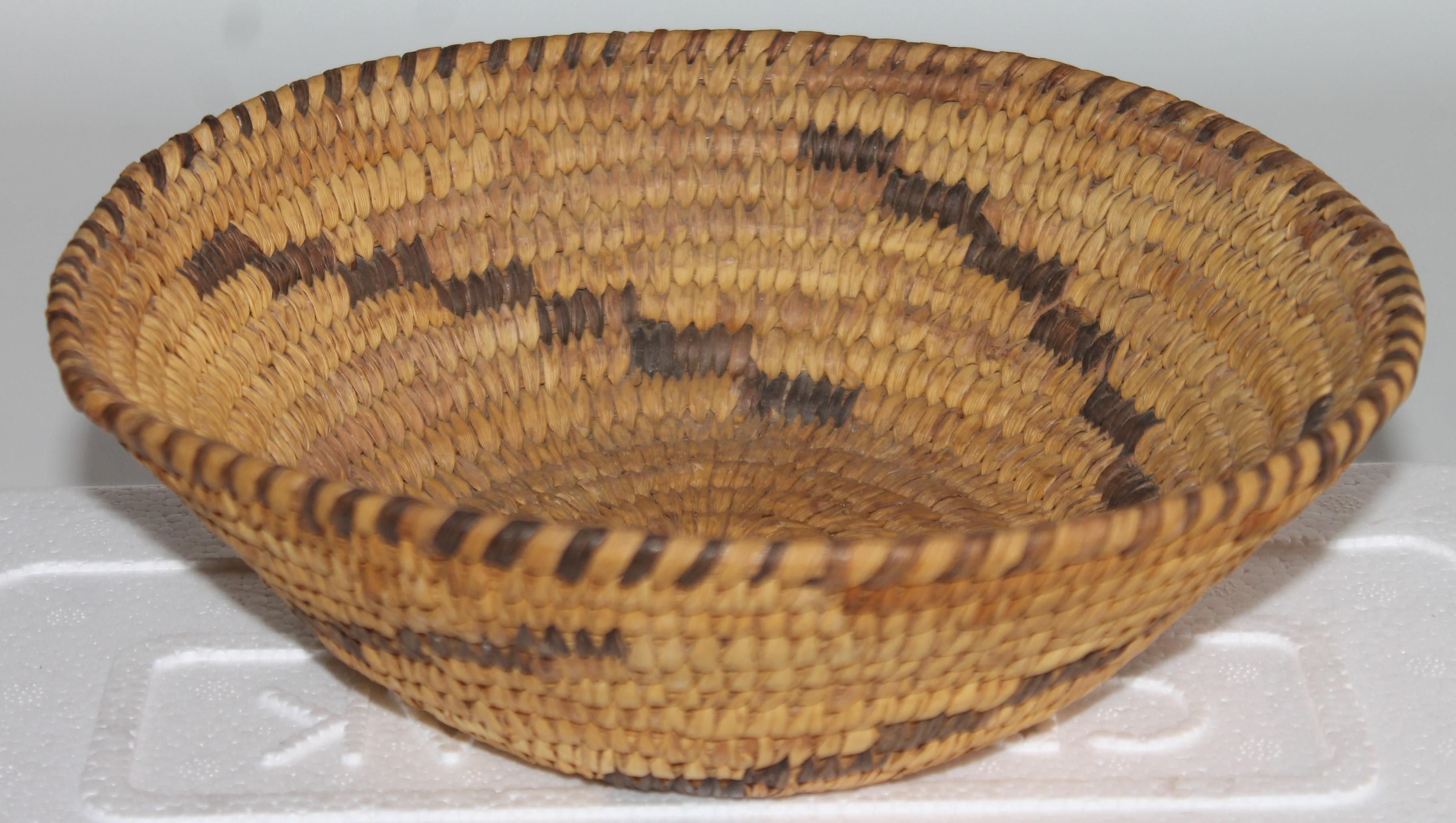 Hand-Woven Group of 4 Small 20th C Papago Indian Baskets For Sale