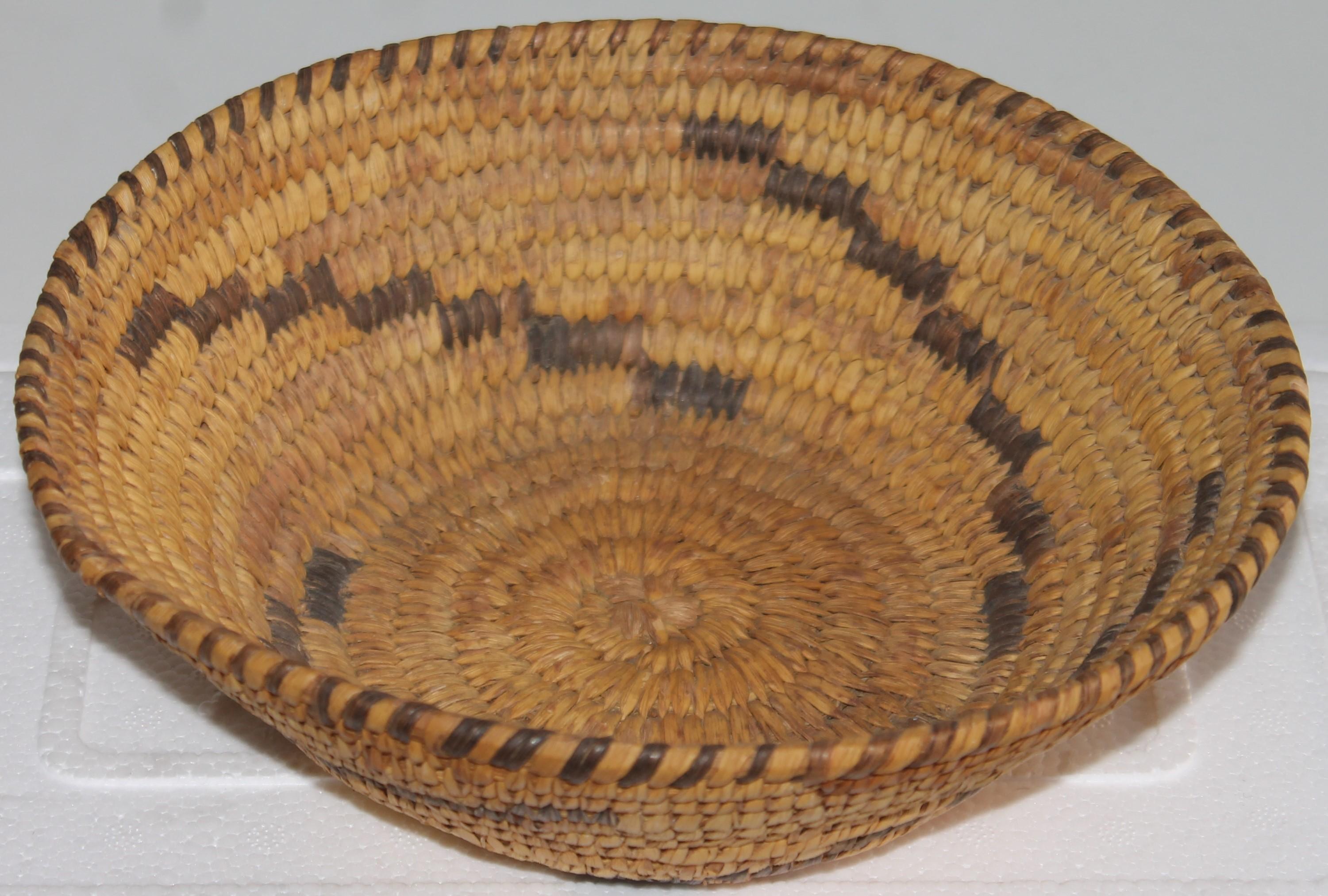 Natural Fiber Group of 4 Small 20th C Papago Indian Baskets For Sale