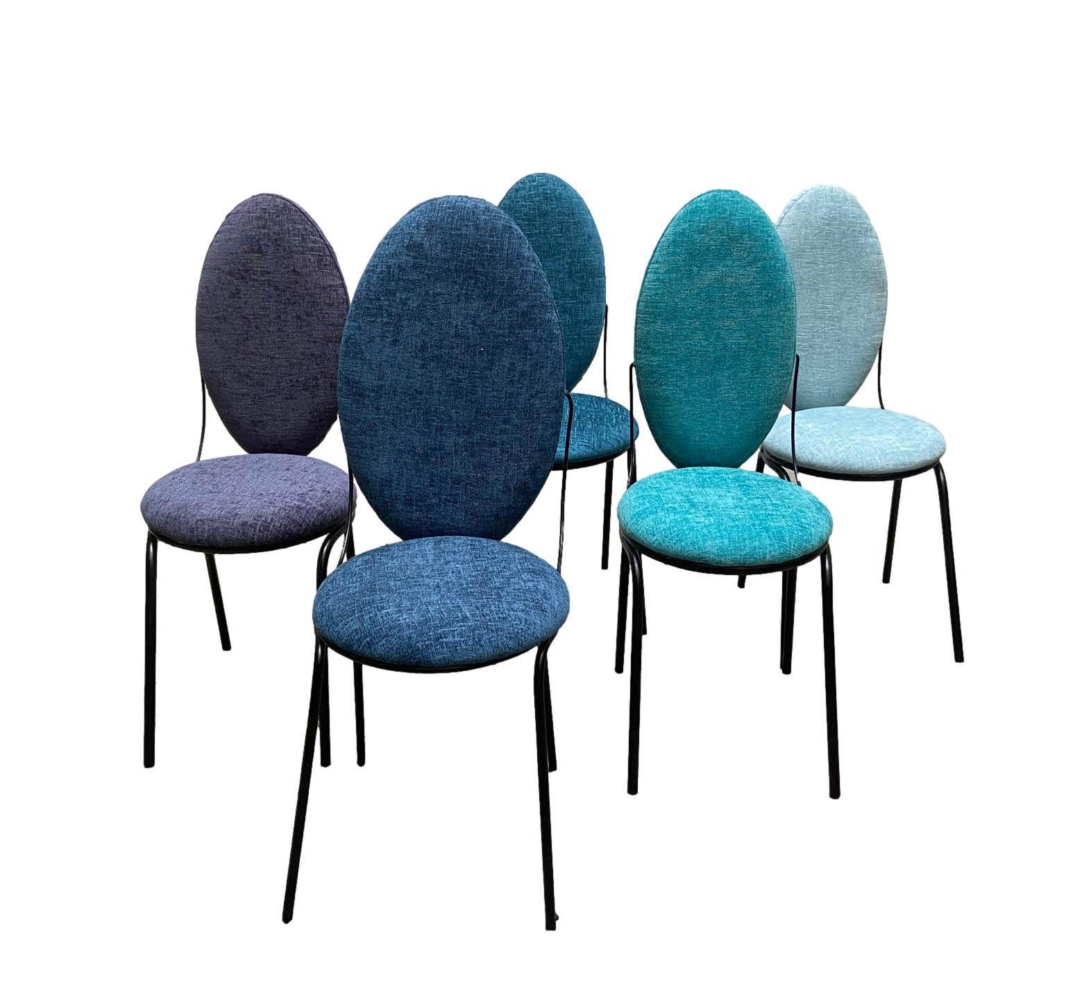 Gruppe von 5 Stühlen mit ovaler Rückenlehne, Italien, 1960 (Moderne der Mitte des Jahrhunderts) im Angebot