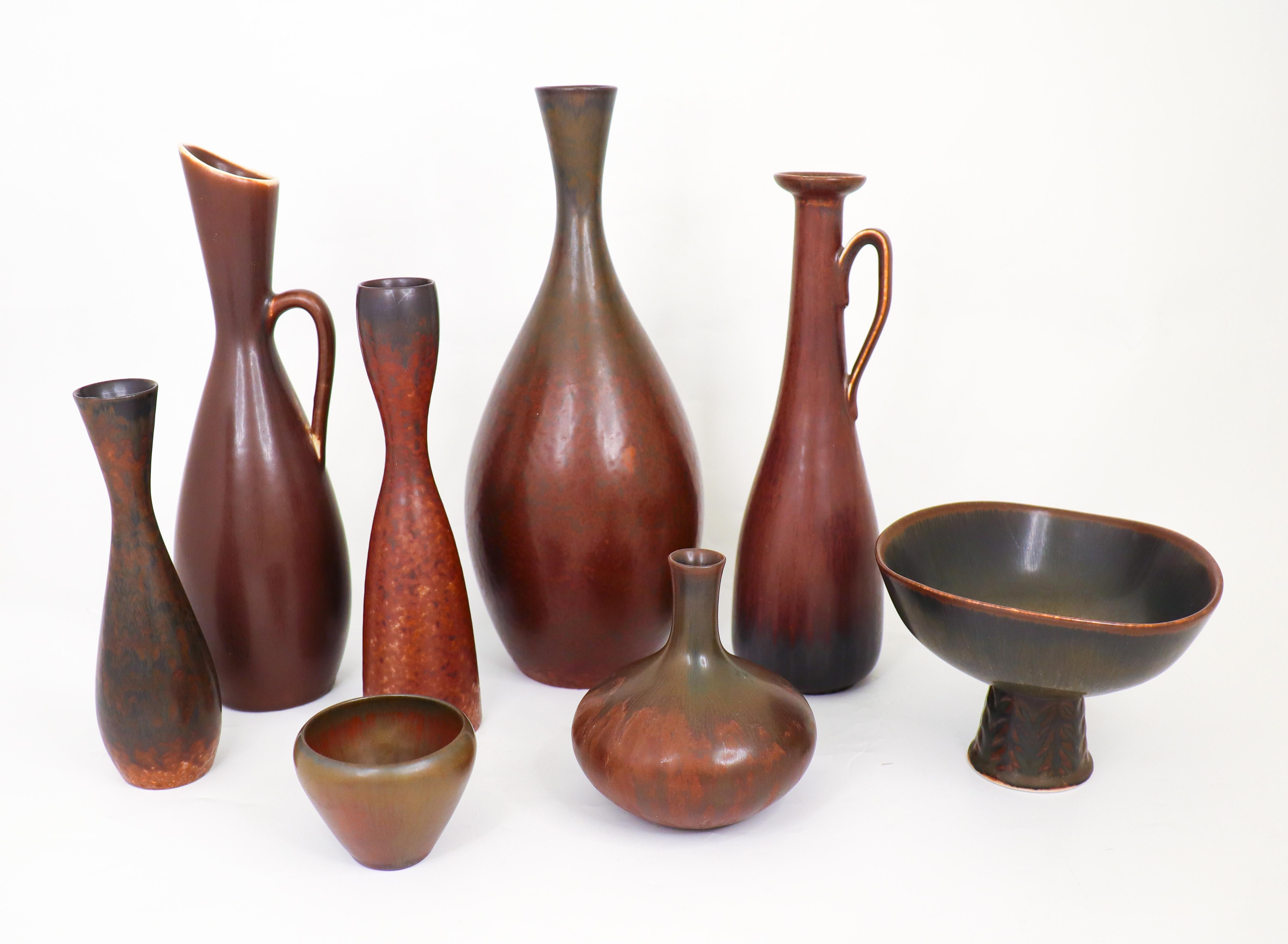 Groupe de 7 vases en céramique Brown, Rörstrand - Gunnar Nylund & Carl-Harry Stålhane Excellent état - En vente à Stockholm, SE