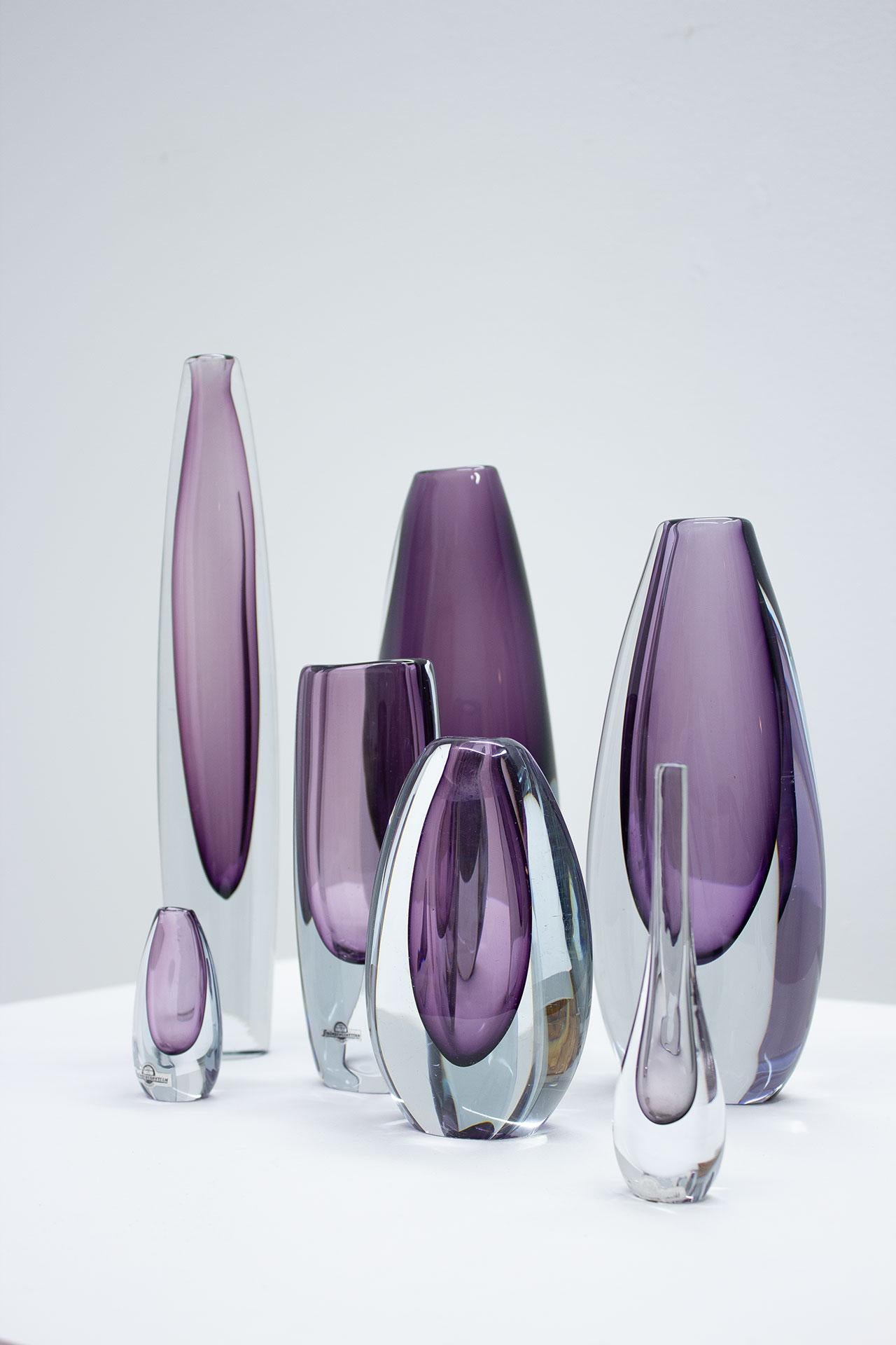 Gruppe von 7 Glasvasen 