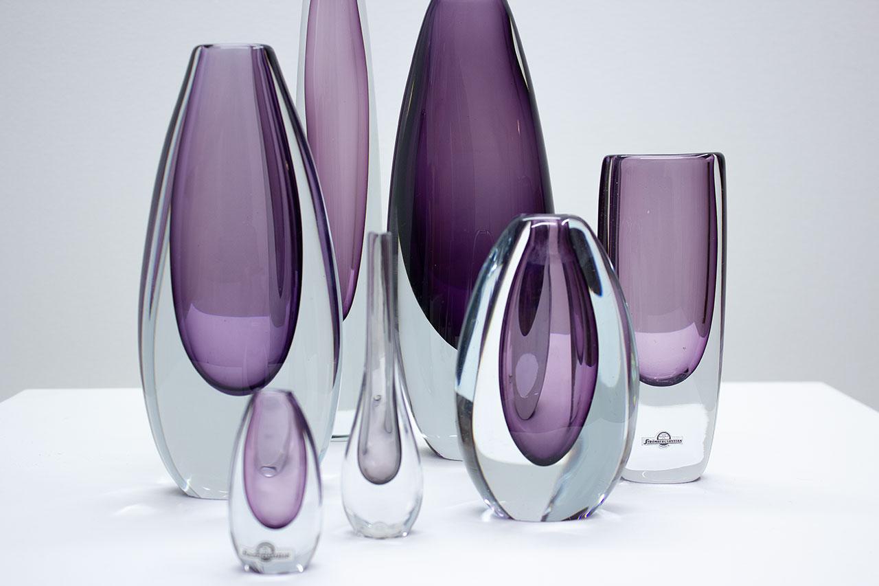 Gruppe von 7 Glasvasen 