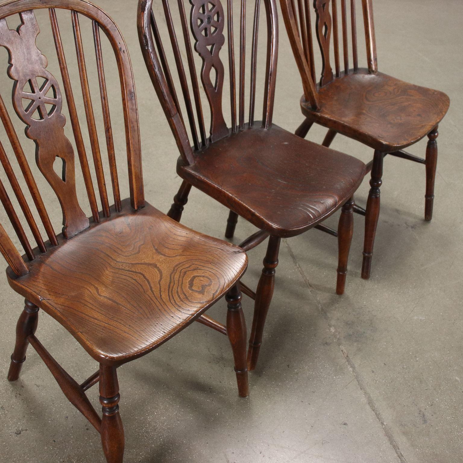 Group of 7 Windsor Chairs Elm United Kingdom, XVIII Century In Fair Condition In Milano, IT