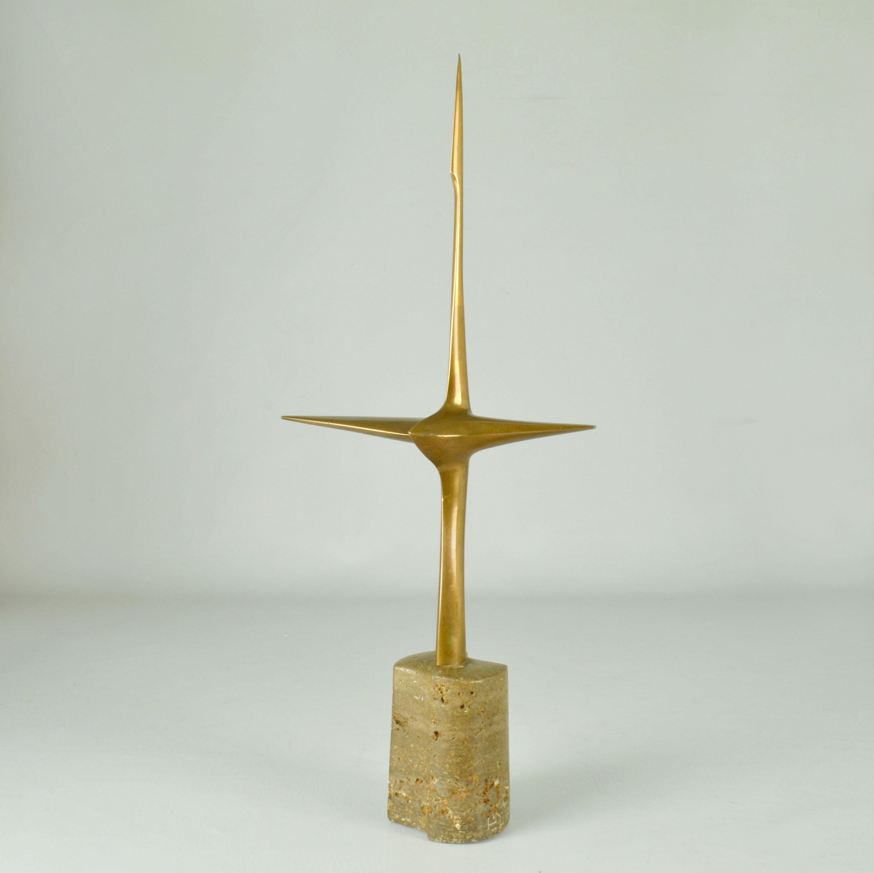 Groupe de sculptures aérodynamiques abstraites en bronze des années 1970 en vente 5