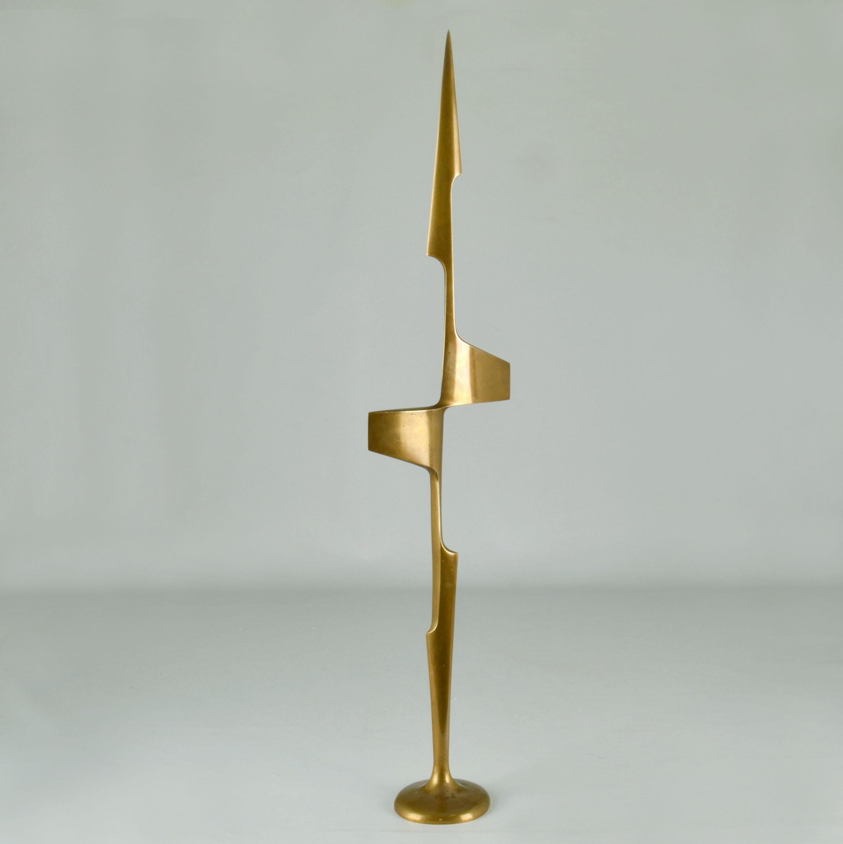 Groupe de sculptures aérodynamiques abstraites en bronze des années 1970 en vente 1