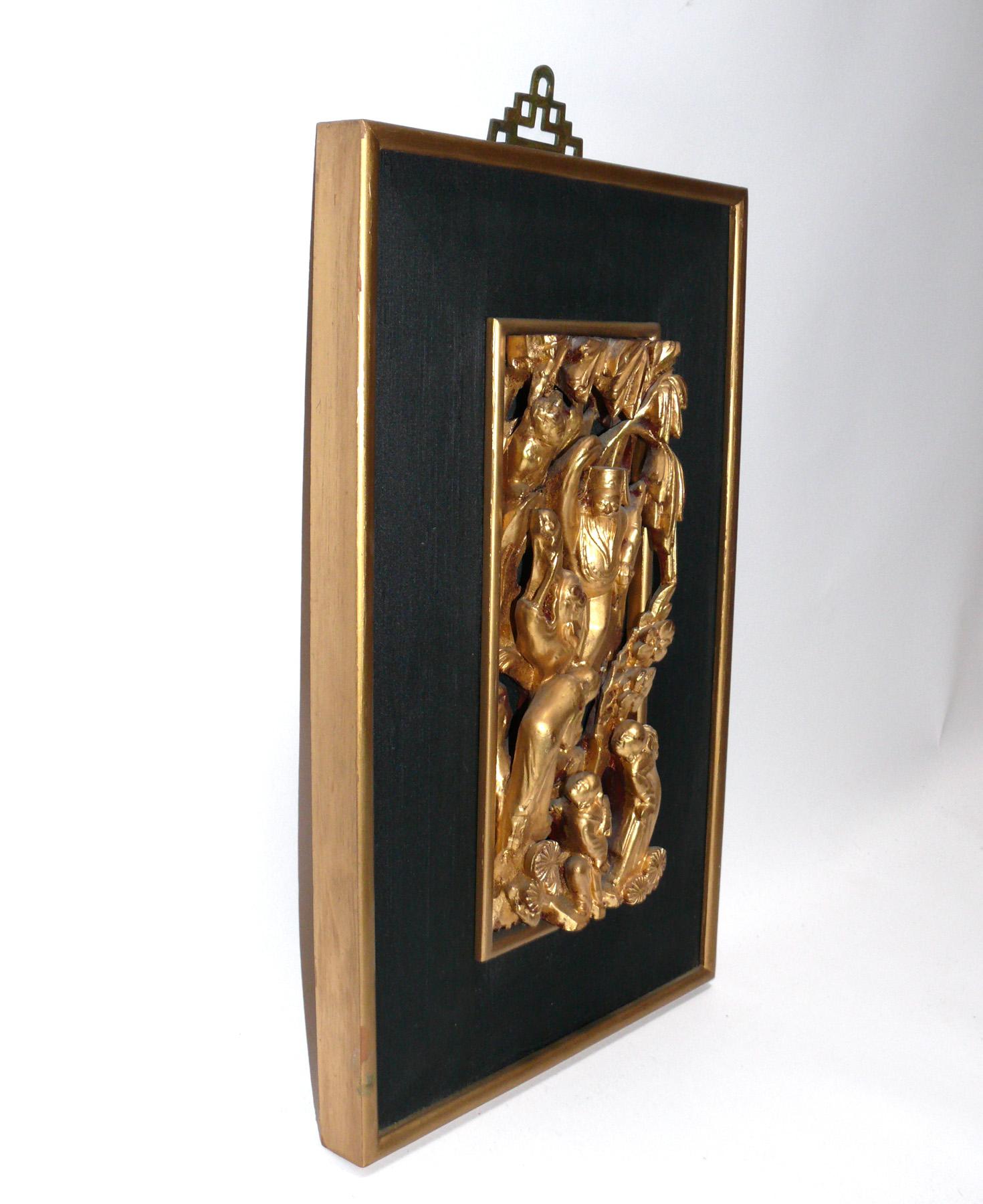 Chinoiseries Groupe de plaques asiatiques en bois doré sculpté à la main  en vente