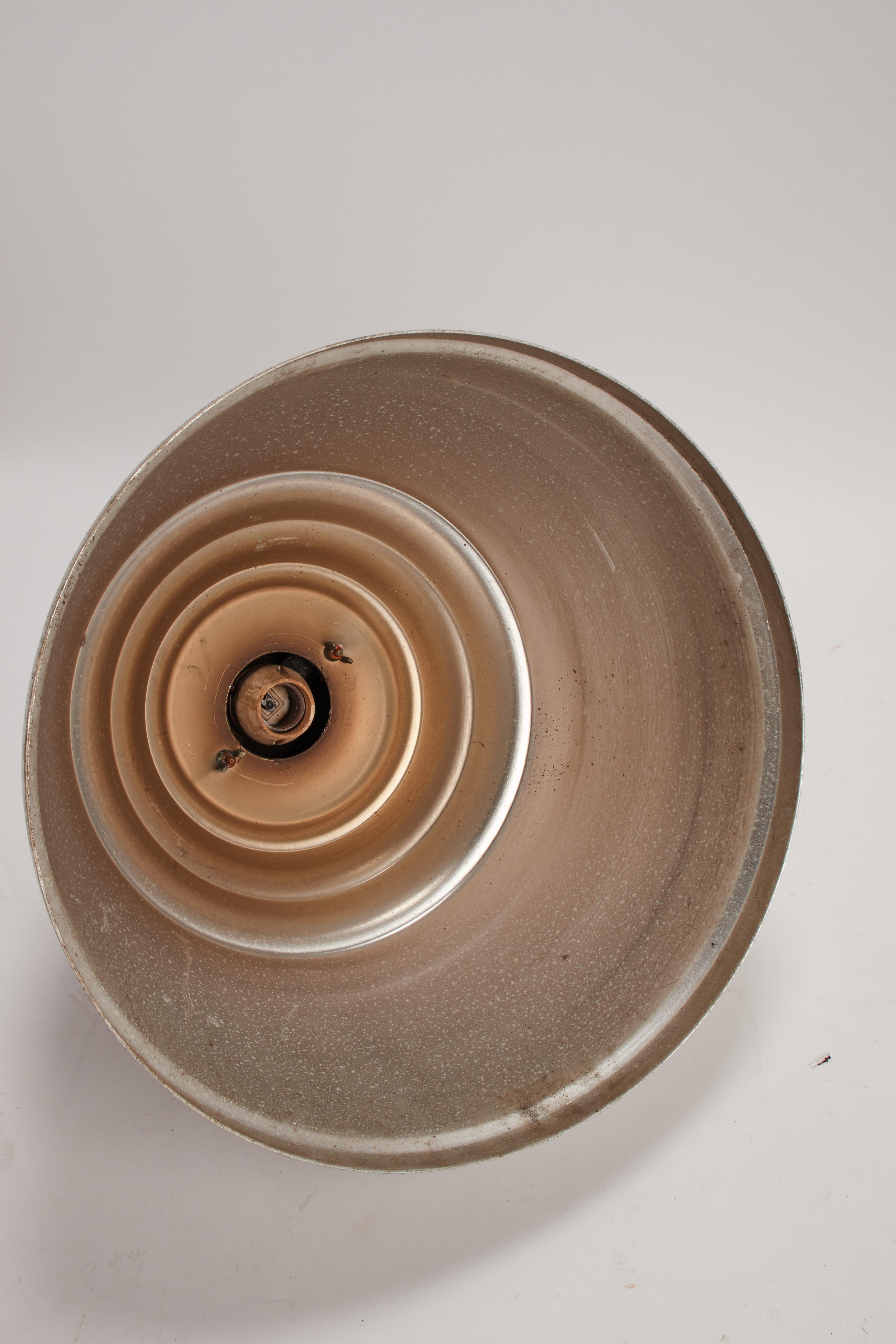 Gruppe großer industrieller Lampen, Italien, 1920 (Frühes 20. Jahrhundert) im Angebot