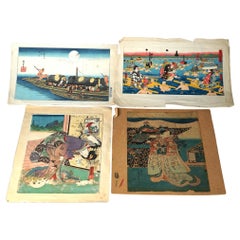 Groupe de quatre gravures de genre japonaises anciennes sur bois, datant d'environ 1920