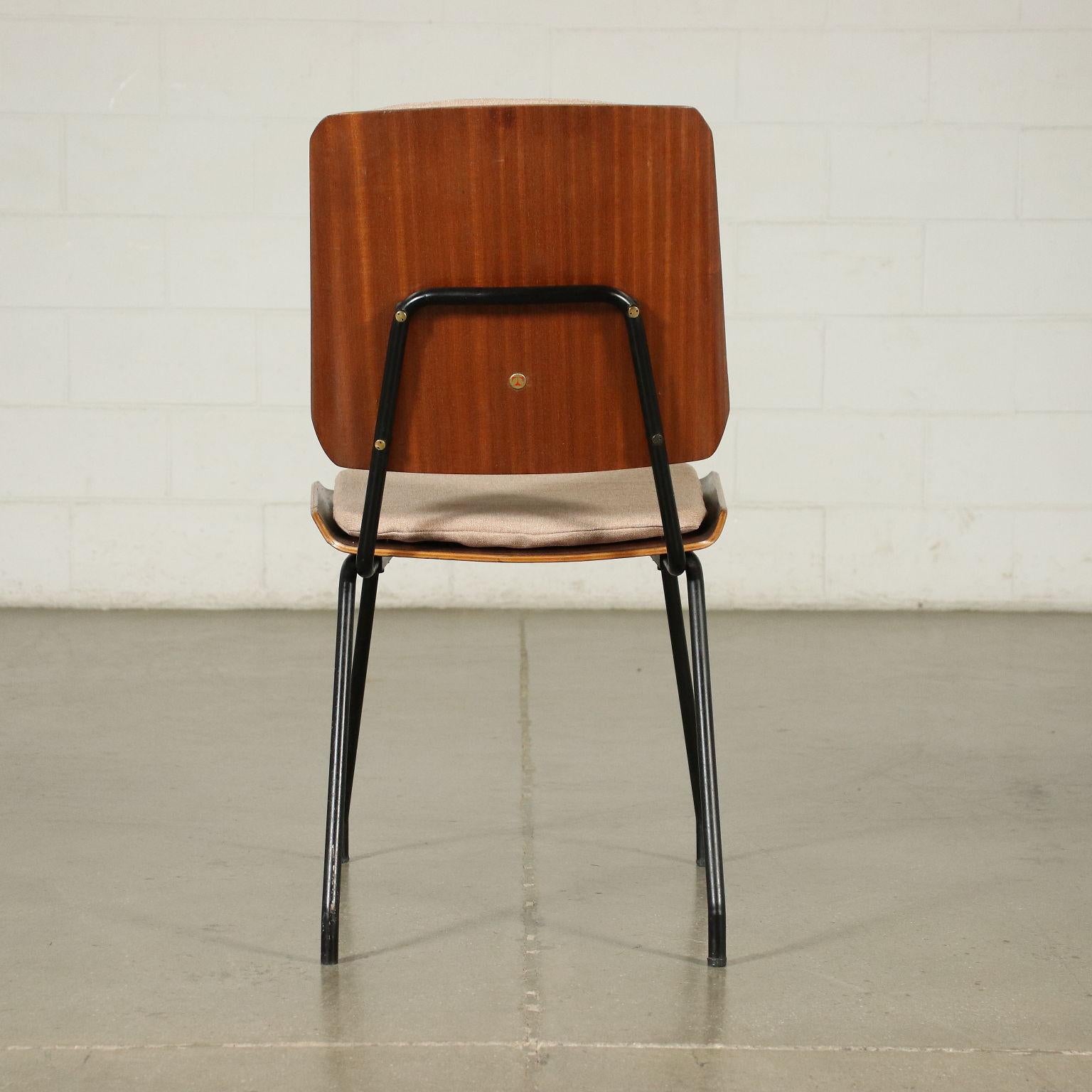 Enamel Group of Four Chairs Osvaldo Borsani Tecno Plywood Italy 1950s 1960s