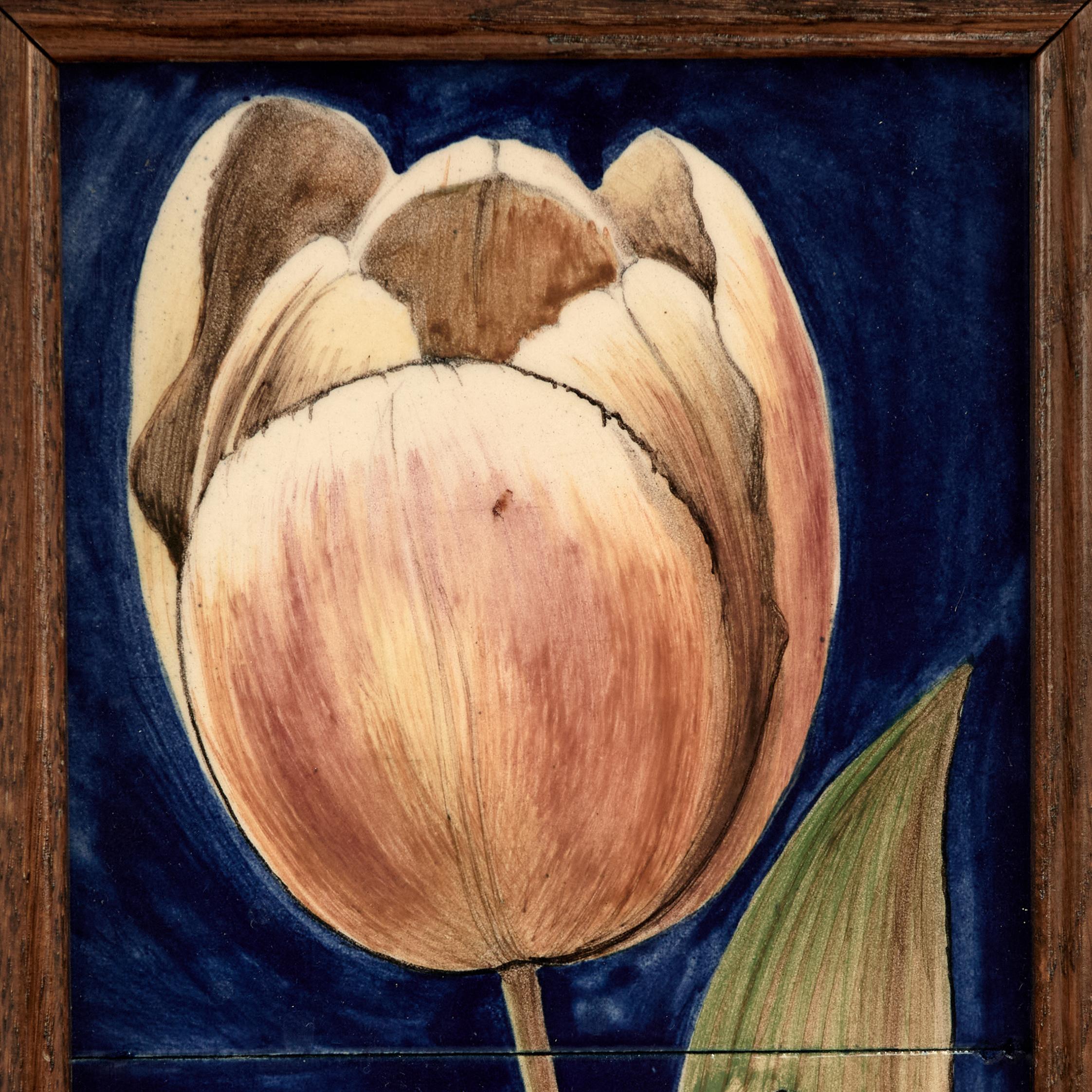 Group of Four Framed Tile Wall Art with Flowers and Butterflies In condizioni buone in vendita a Palm Beach, FL