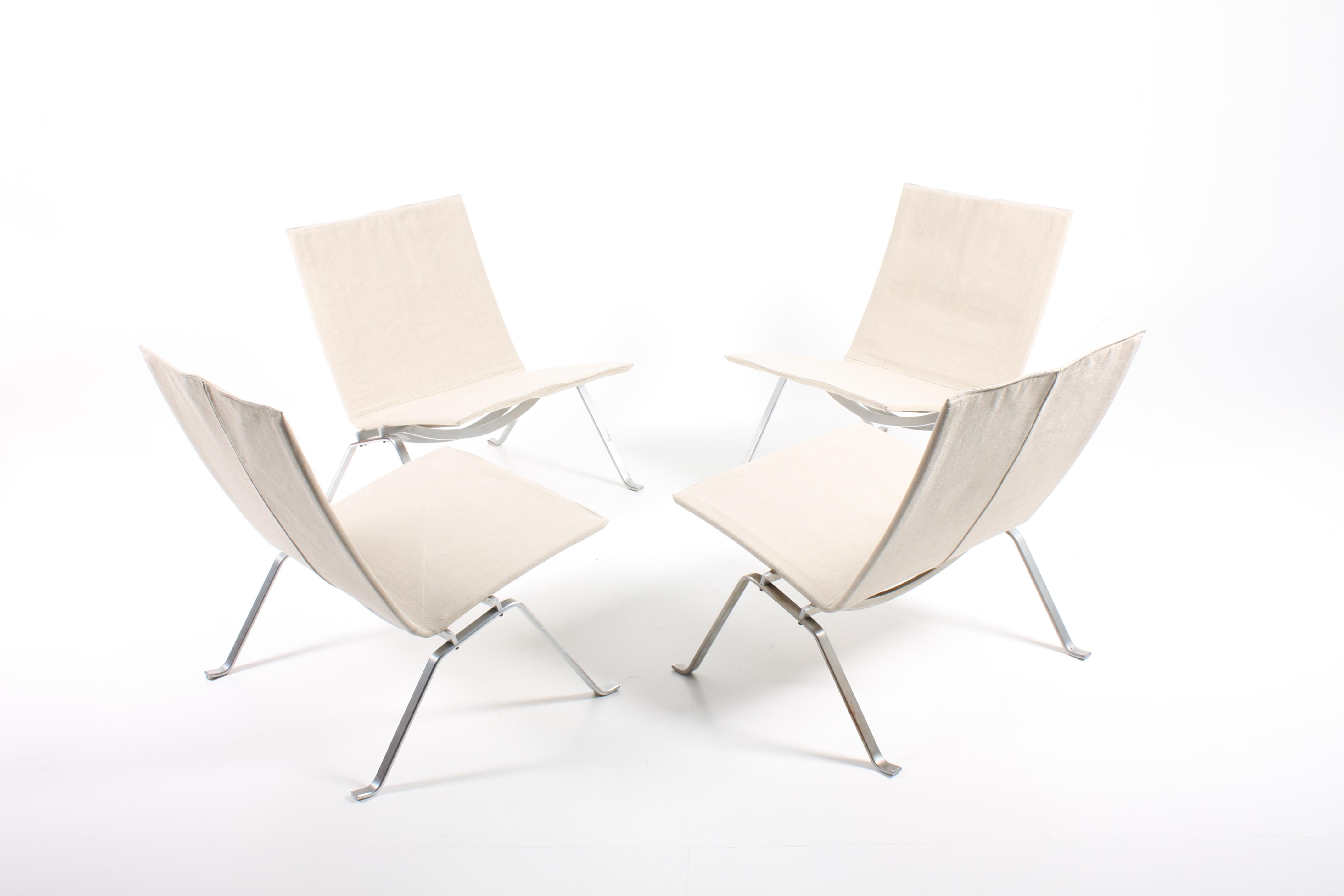 Group of Four Midcentury PK22 Lounge Chairs in Canvas by Kjærholm, Danish Design In Good Condition In Lejre, DK
