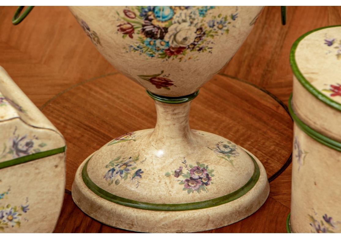 Grupo De Cajas Decorativas De Vajilla Italiana A Juego en Bastante bueno estado para la venta en Bridgeport, CT