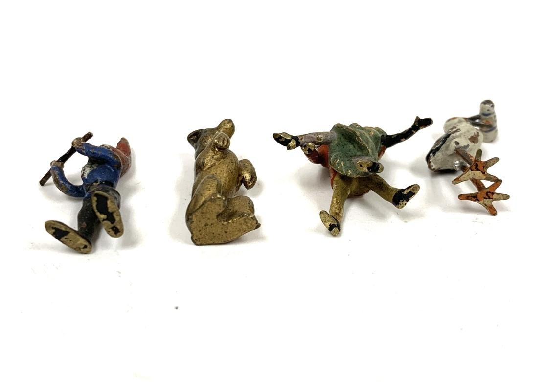 Groupe de figurines miniatures en bronze de Vienna Abîmé - En vente à Bridgeport, CT
