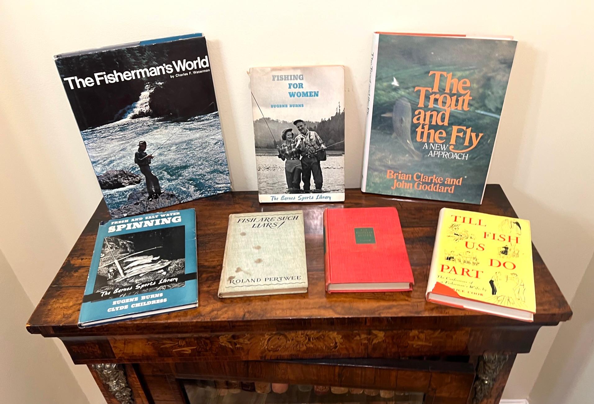 Un gruppo di sette libri sulla pesca:
- The Fisherman's World di Charles Charles Waterman pubblicato da Random House, senza data.
- The Trout and the Fly (La trota e la mosca) di Clarke e Goddard, pubblicato da Doubleday & Co. nel 1980.
- Pesca per
