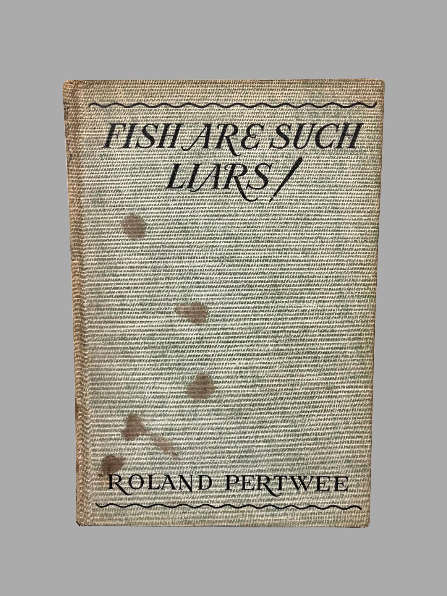 Carta Gruppo di sette libri d'epoca sulla pesca in vendita