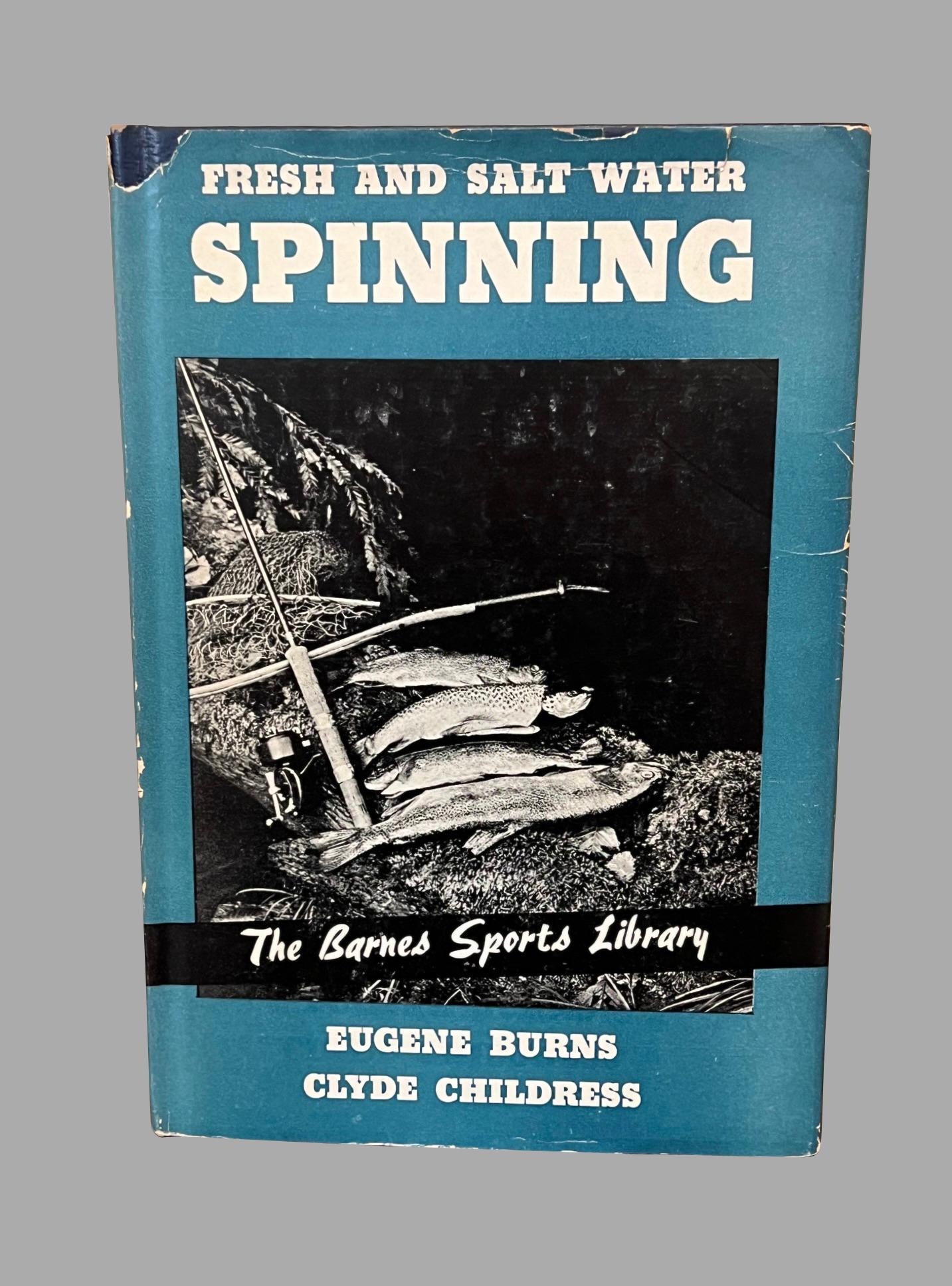 Gruppo di sette libri d'epoca sulla pesca in vendita 2