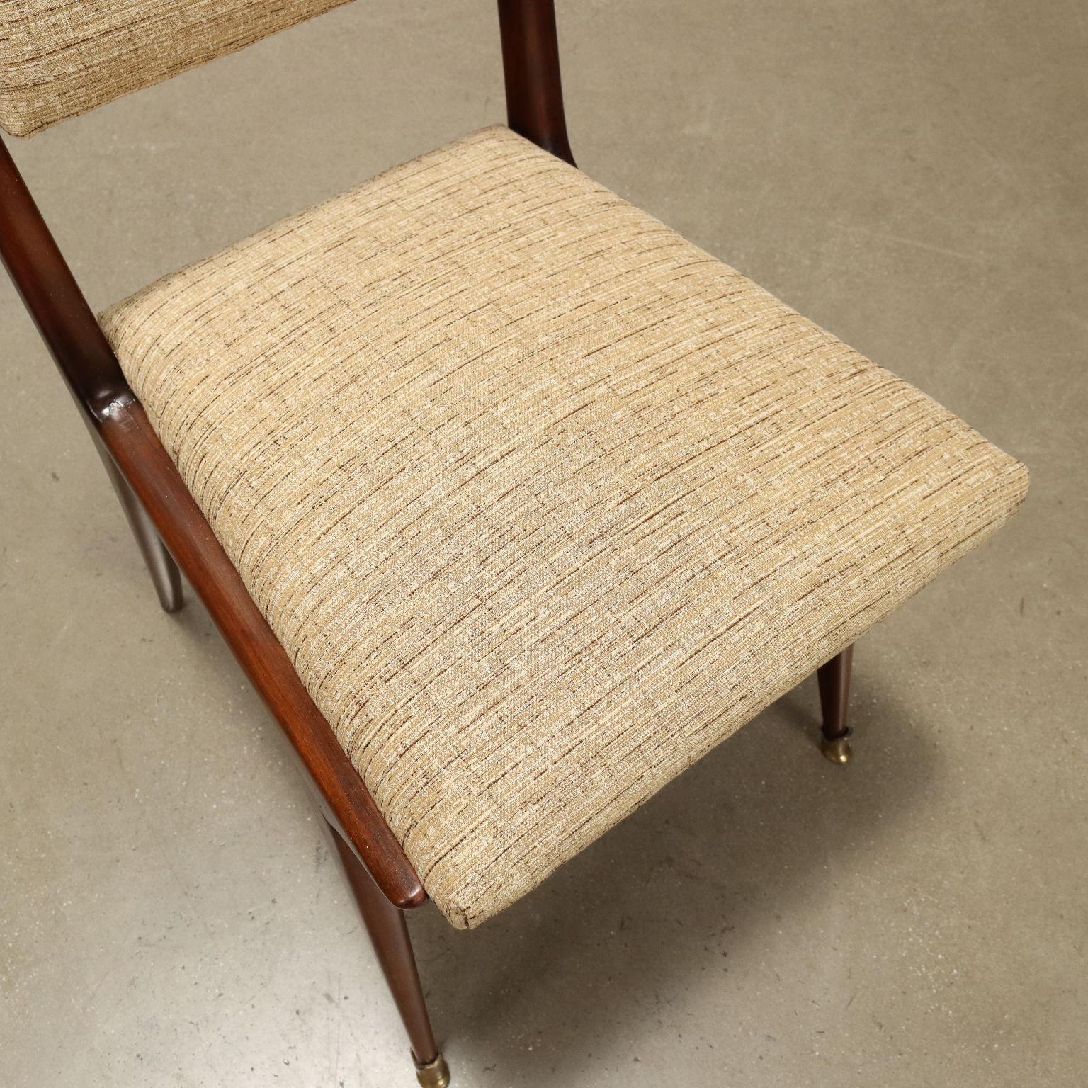 Groupe de six chaises restaurées des années 50 en vente 2