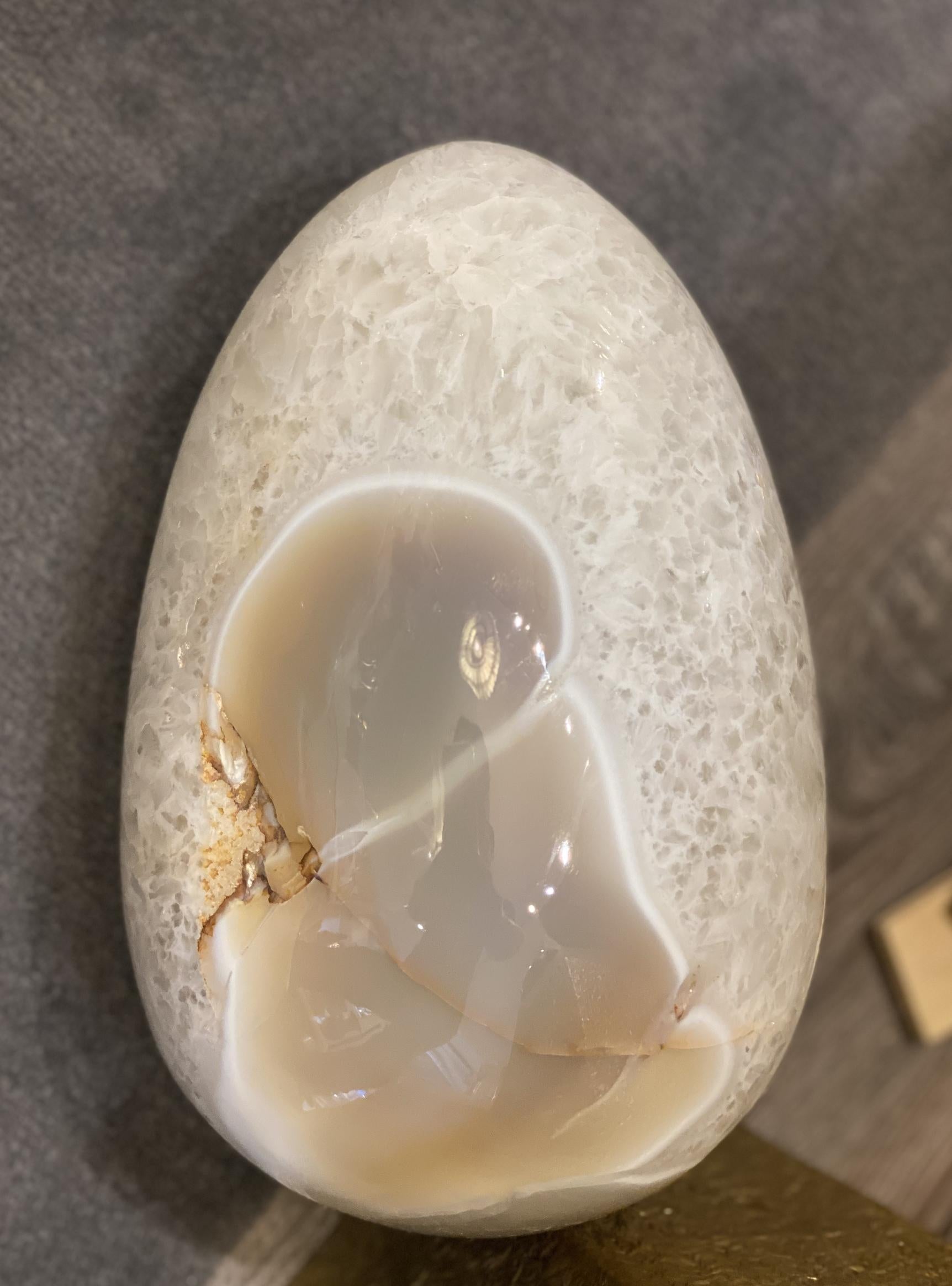 Group of Three Natural Agate Sculptures In Excellent Condition For Sale In New York, NY