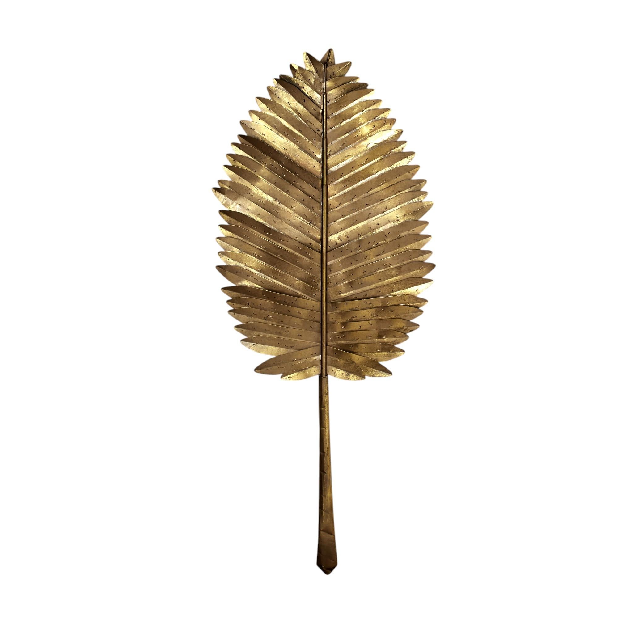 Grupo de tres esculturas vintage de metal en forma de hoja de palmera en Bueno estado para la venta en Palm Beach, FL