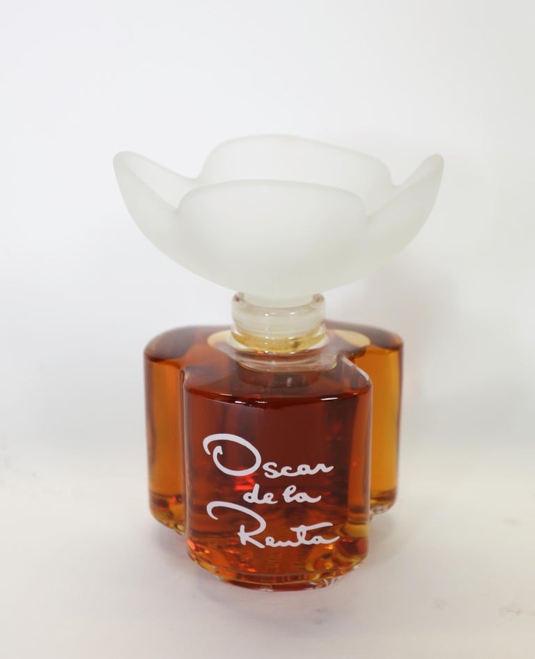 Group of Vintage Perfume Display Bottles In Good Condition For Sale In West Palm Beach, FL