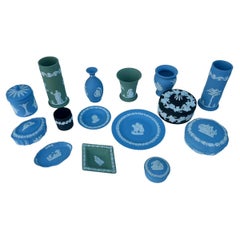 Group of Wedgwood Jasperware Pottery Vase Dish Bowl & Box in Blue Green & Black