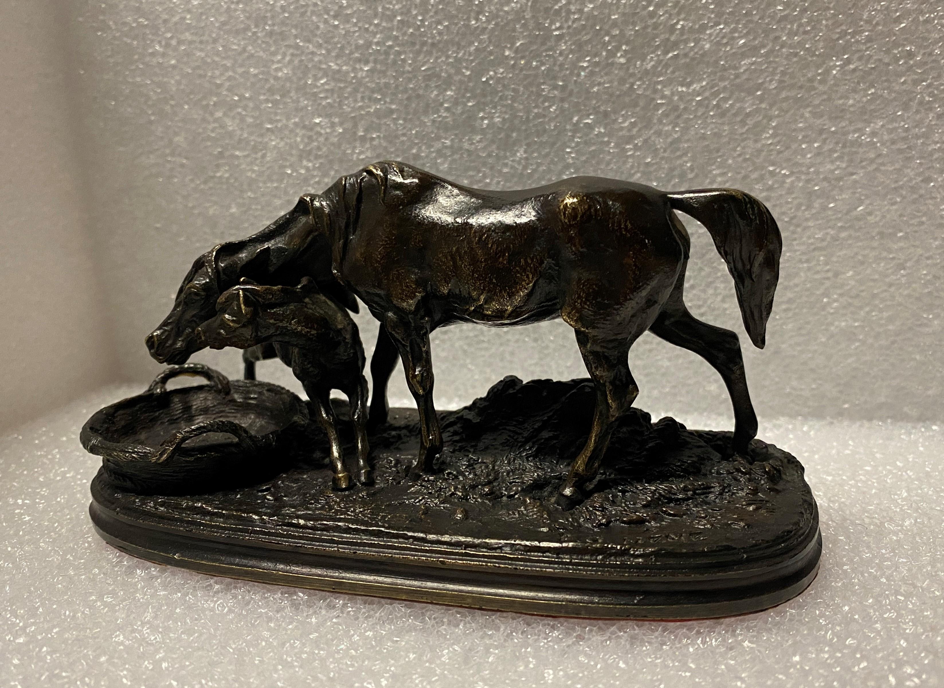 Sculpté Groupe en bronze à patine brune Jument et son poulain par Pierre Jules Mène en vente